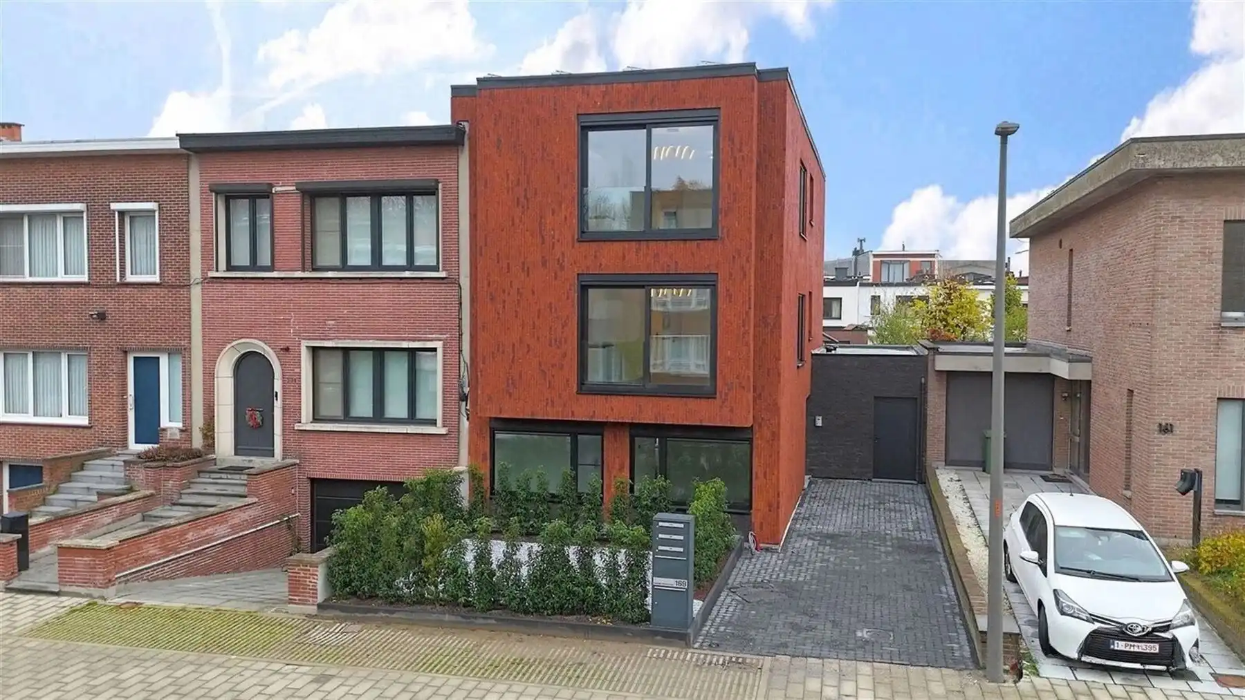 Gerenoveerd BEN-appartement te Berchem! foto 17