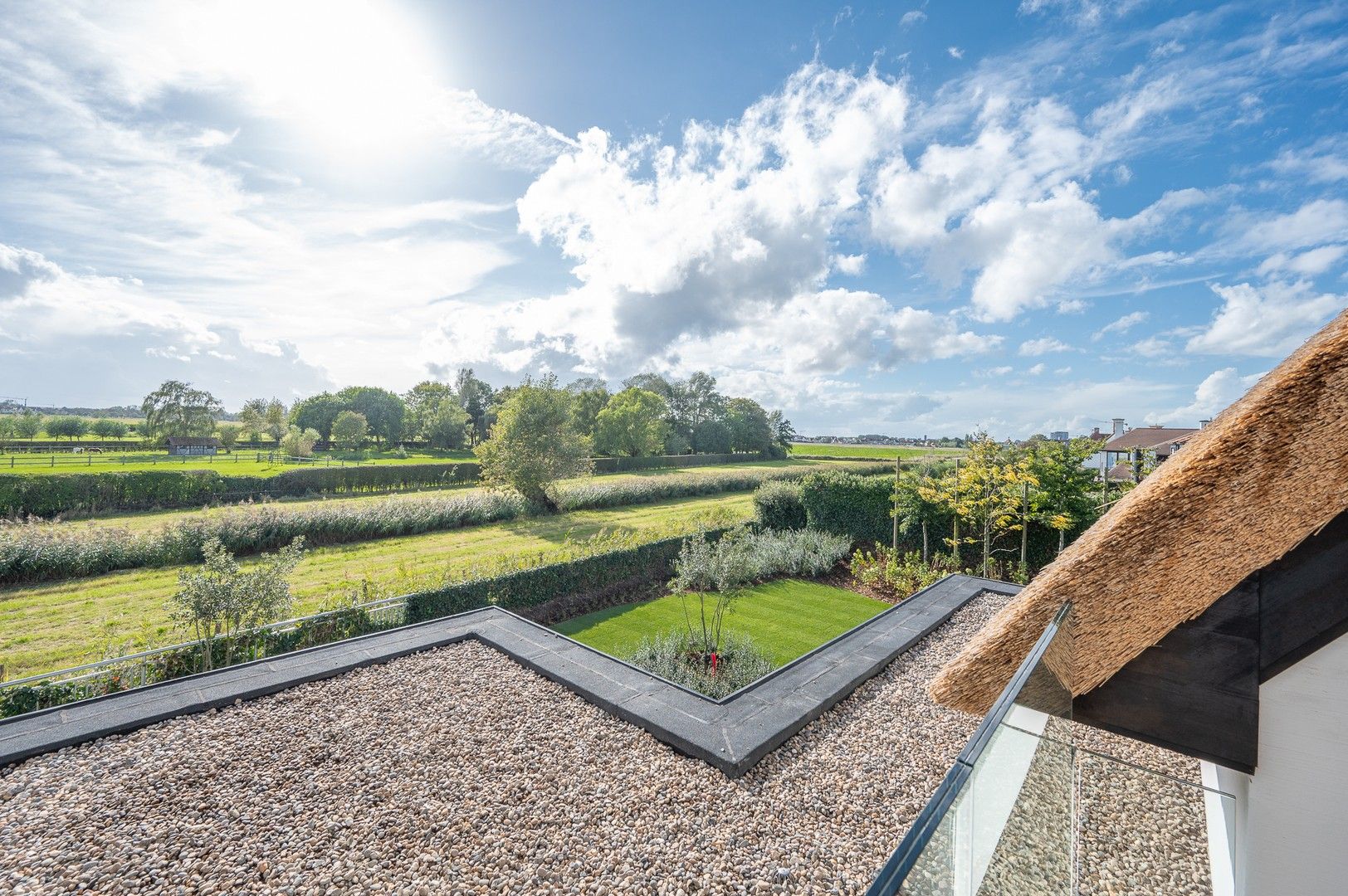 Alleenstaande nieuwbouwvilla op een terrein van 1.194 m2 aan de rand van het Zoute genietend van open zichten foto 34