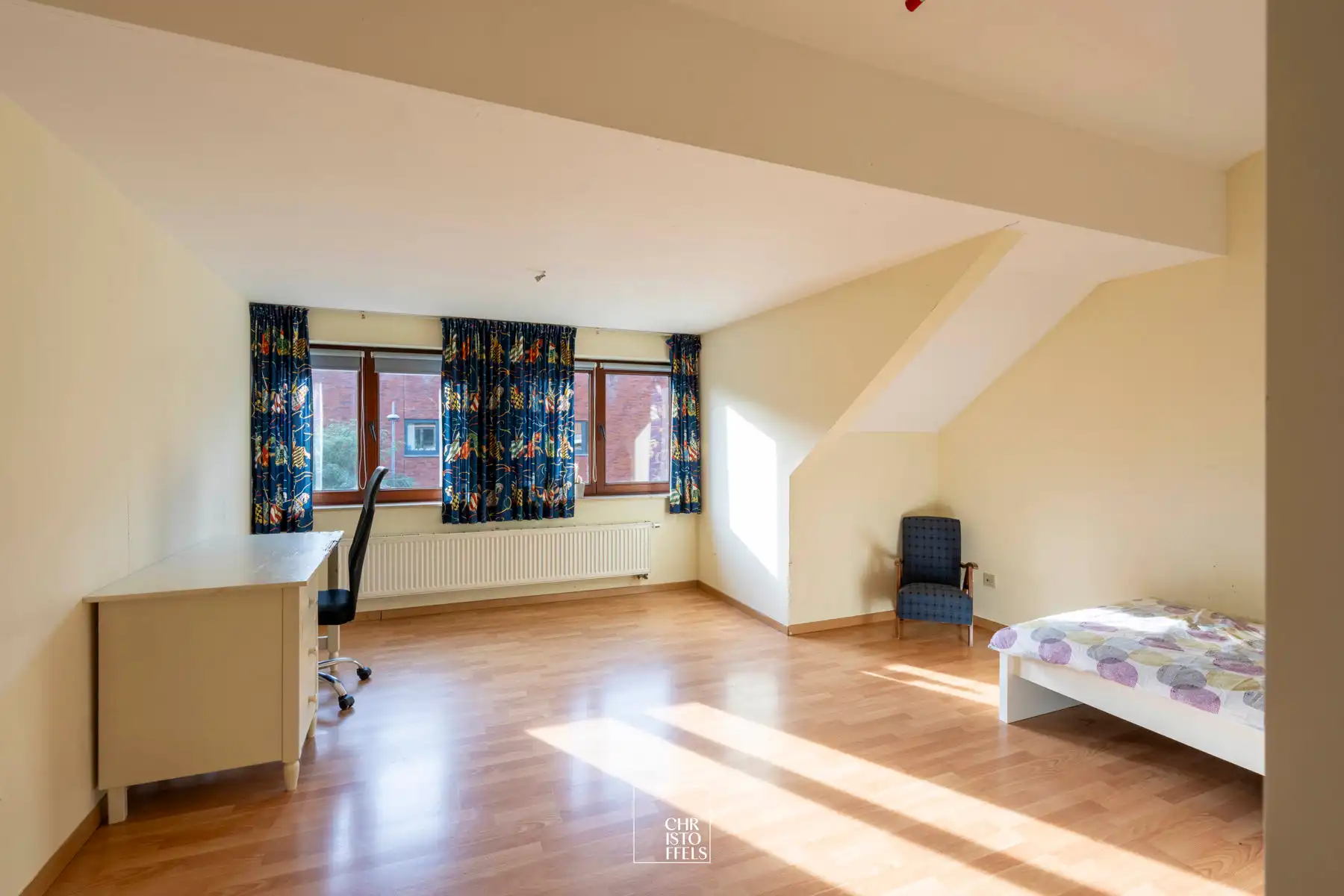 Veelzijdige woning (406 m²) met riante tuin (2510m²) op toplocatie! foto 20