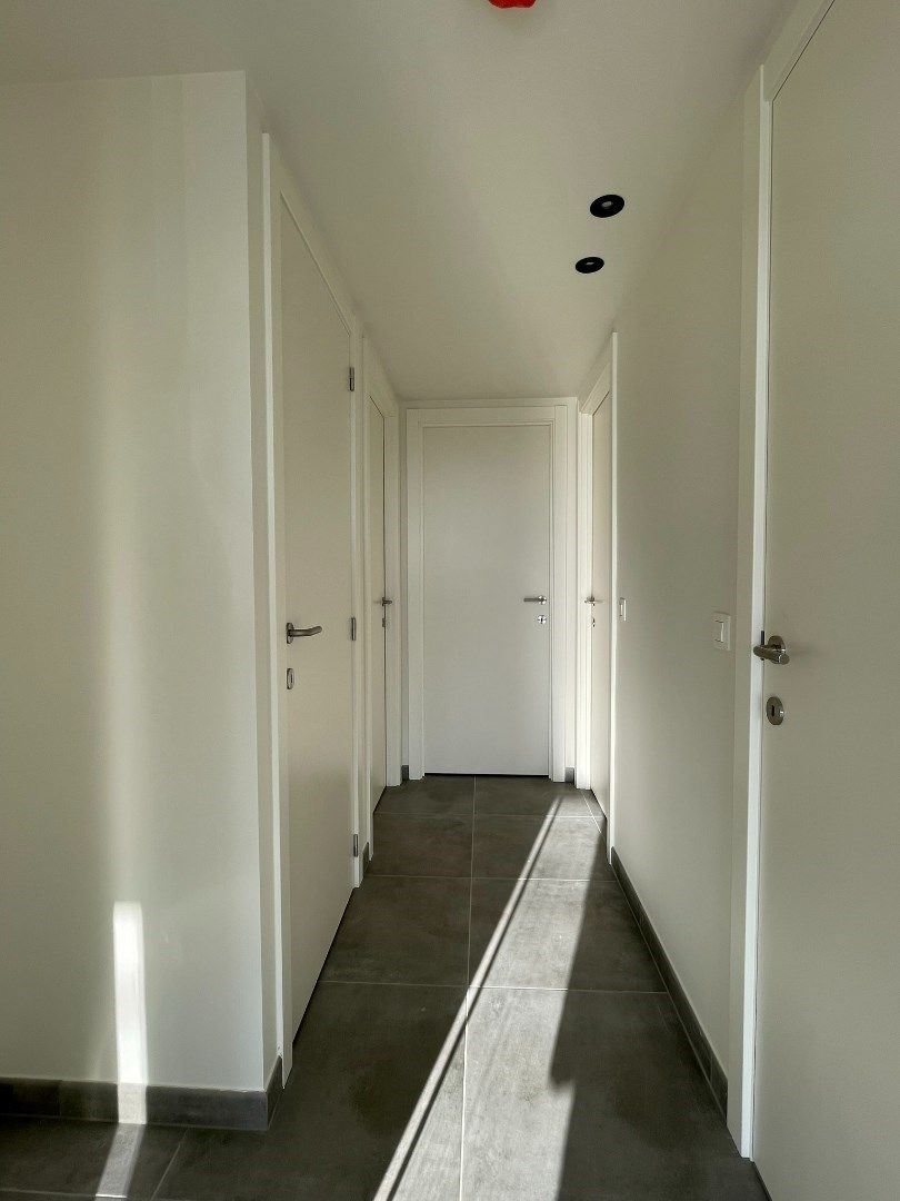 Ruim nieuwbouwappartement met 2 slaapkamers: bezoekmoment 18/09/2025 om 18u (zie tekst) foto 4