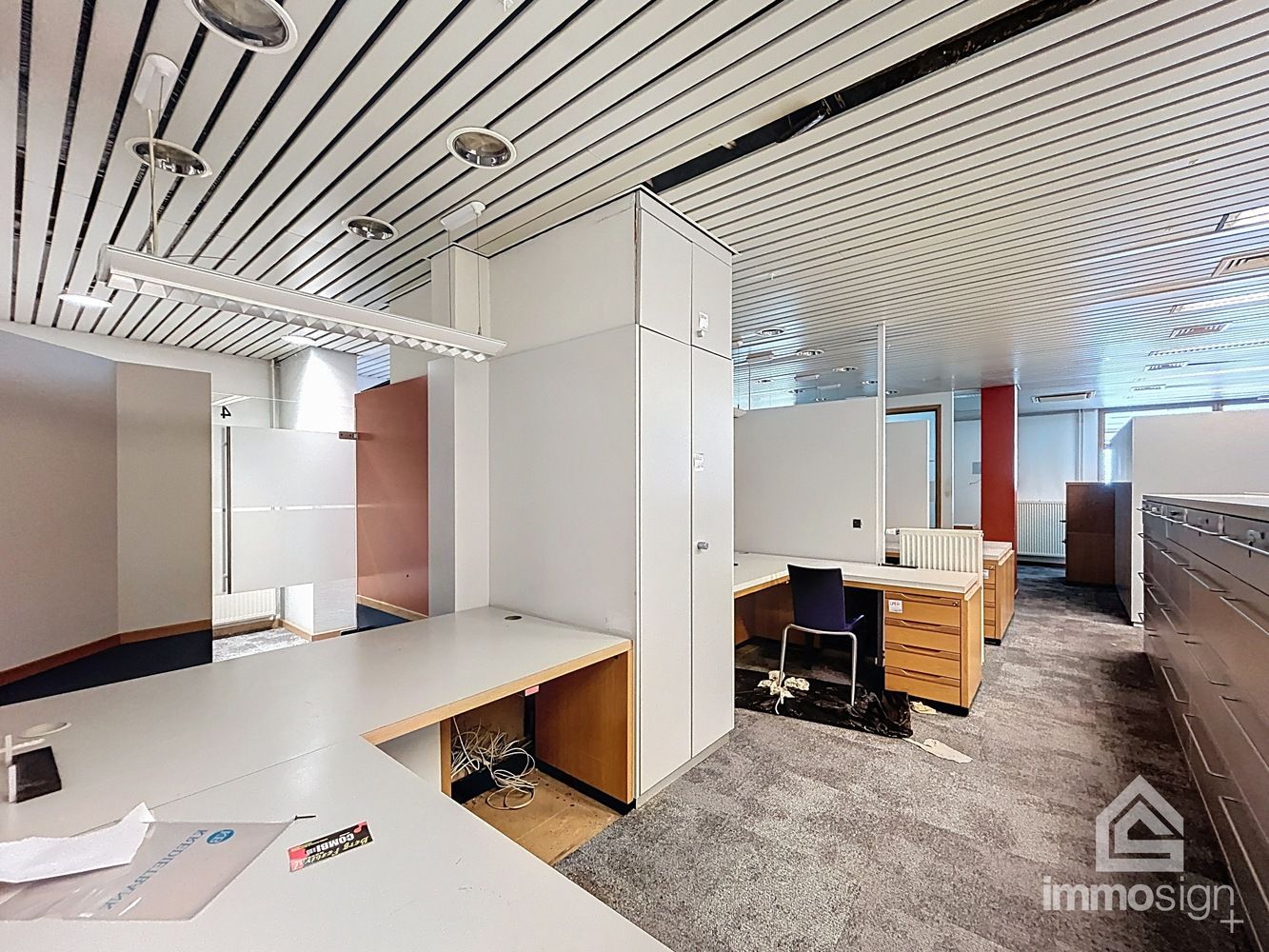 Gelijkvloerse kantoorruime van 243m² langs de Rijksweg foto 13