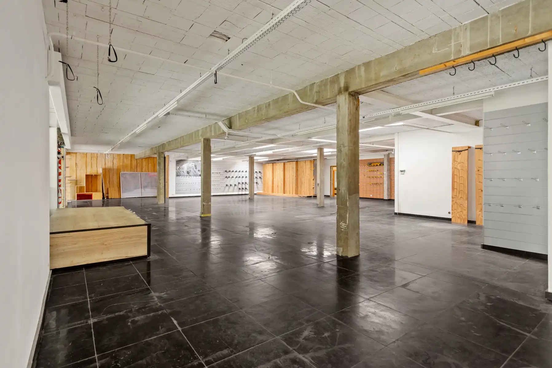 Veelzijdig pand met woongedeelte foto 5