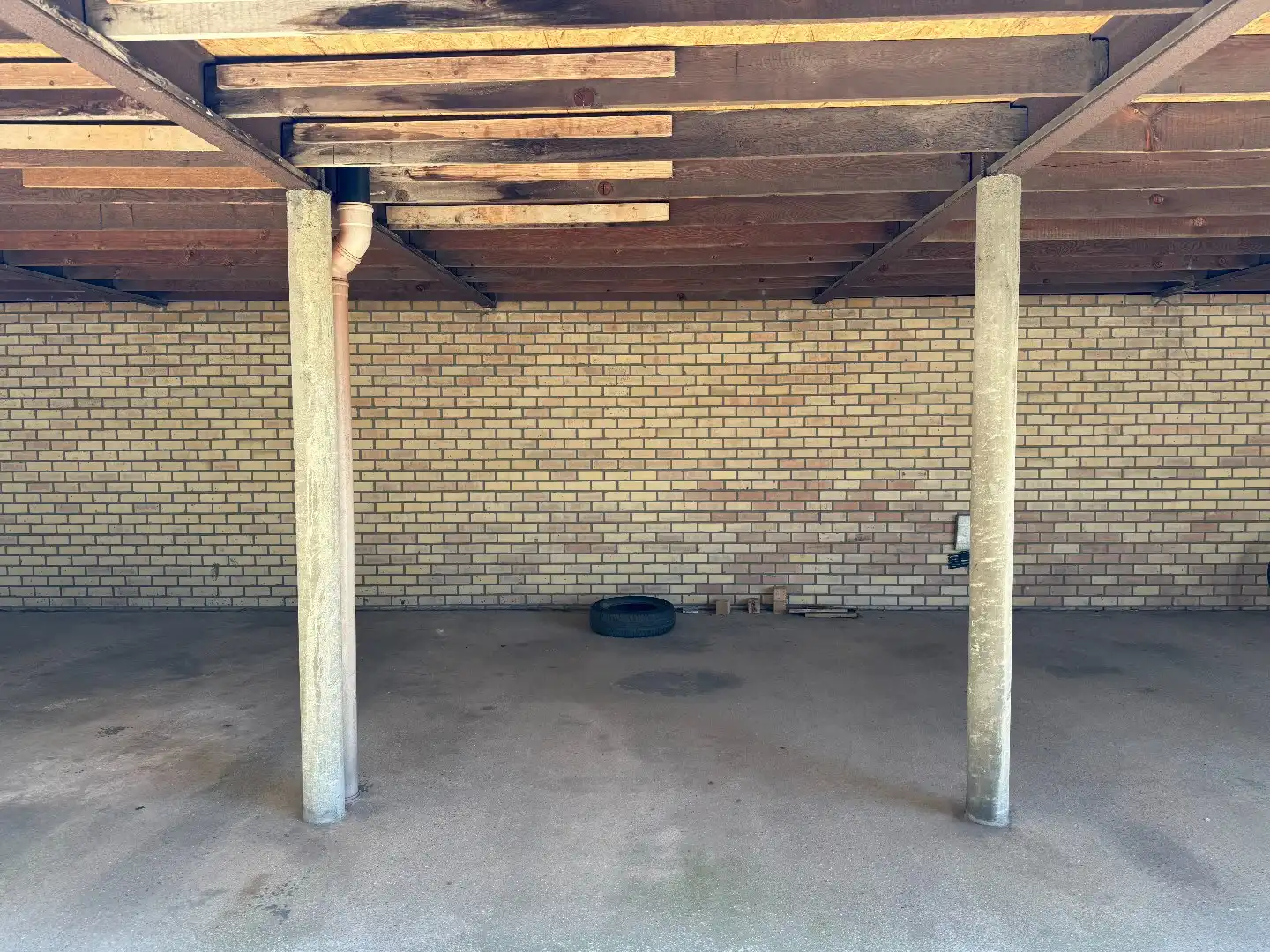 Autostaanplaats in Residentie Zanekin in Sint-Andries foto 2