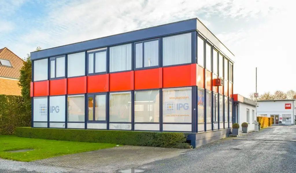 Instapklaar kantoor te huur vlakbij R4 en E40 in Drongen foto 18