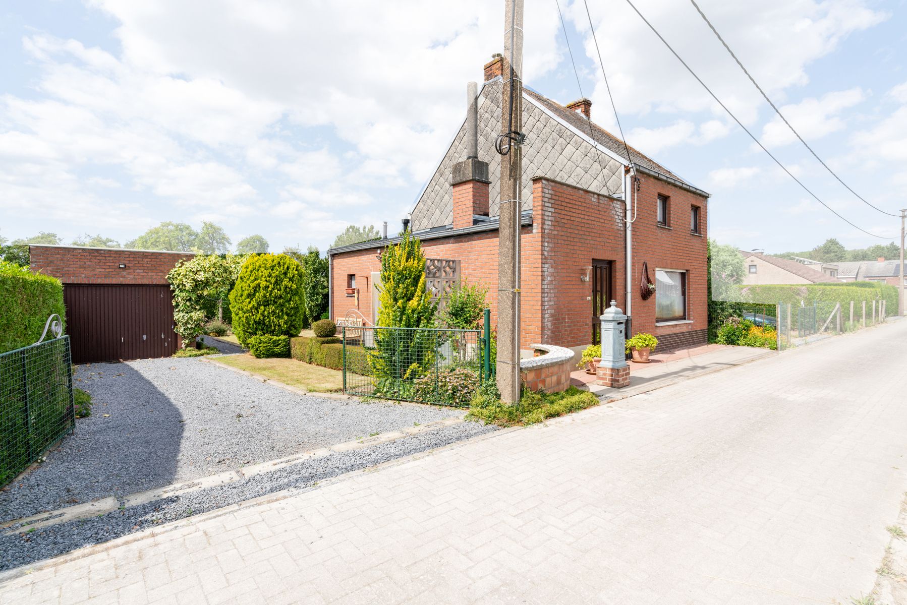 ()=>{if(producerUpdateValueVersion(node),producerAccessed(node),node.value===ERRORED)throw node.error;return node.value} Klinkaard 138 - 9340 Lede Oordegem