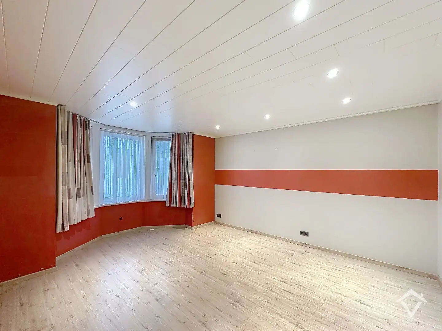 Handelspand met woonst op topligging in Gistel foto 25