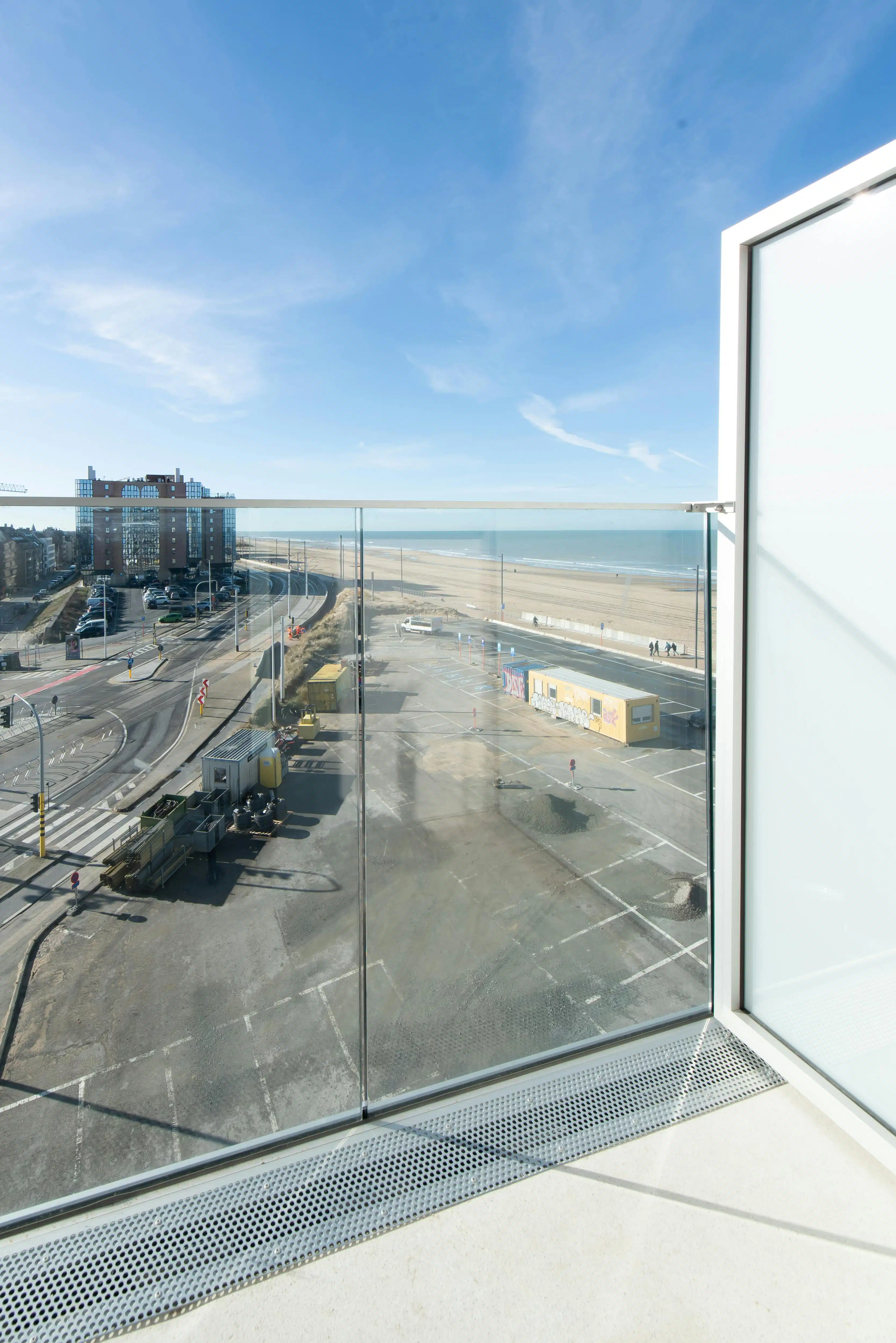 Gerenoveerd hoekappartement met prachtig open zicht foto 5