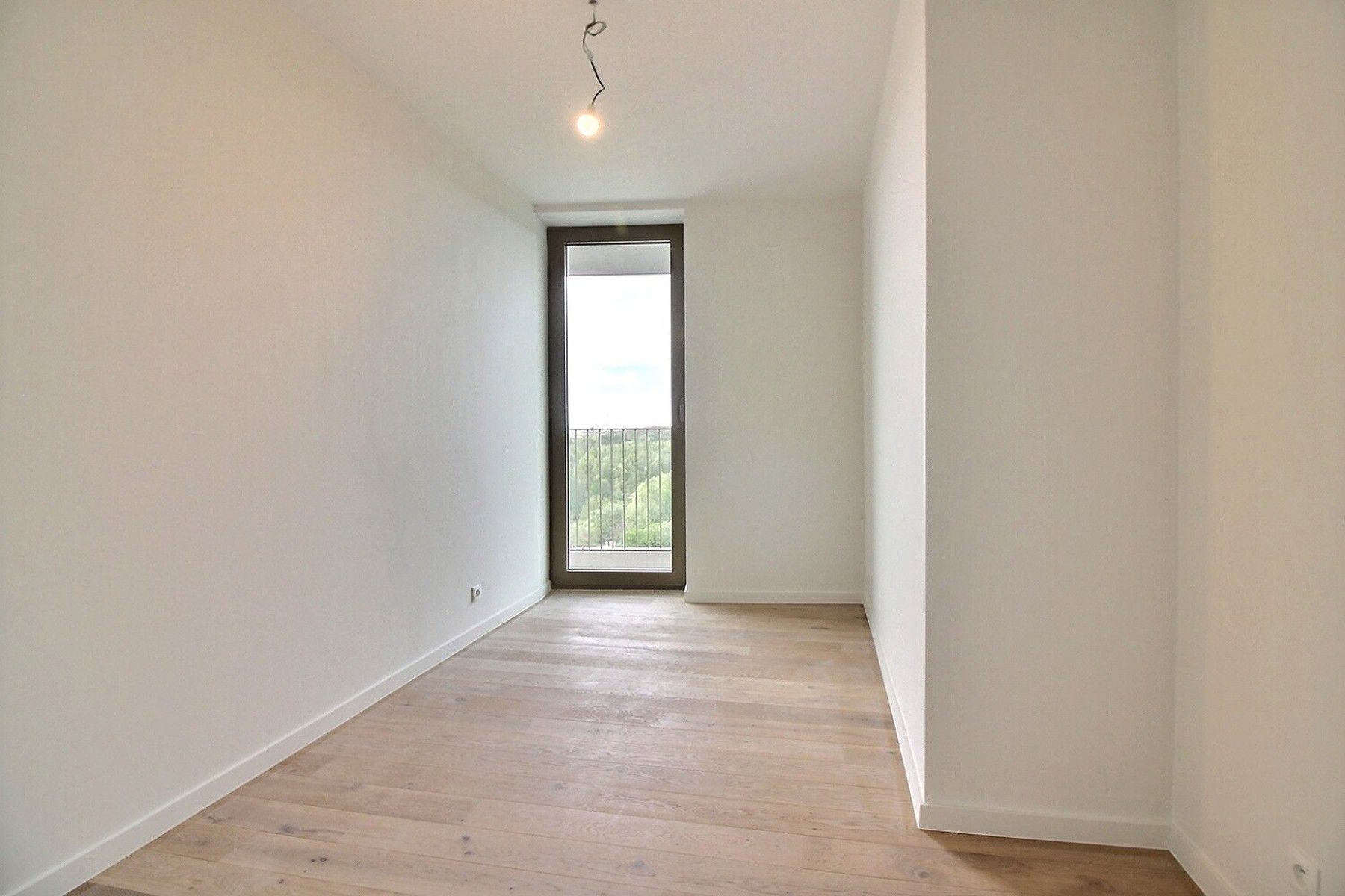 Ruim 2-kamerappartement met panoramisch zicht op toplocatie foto 7