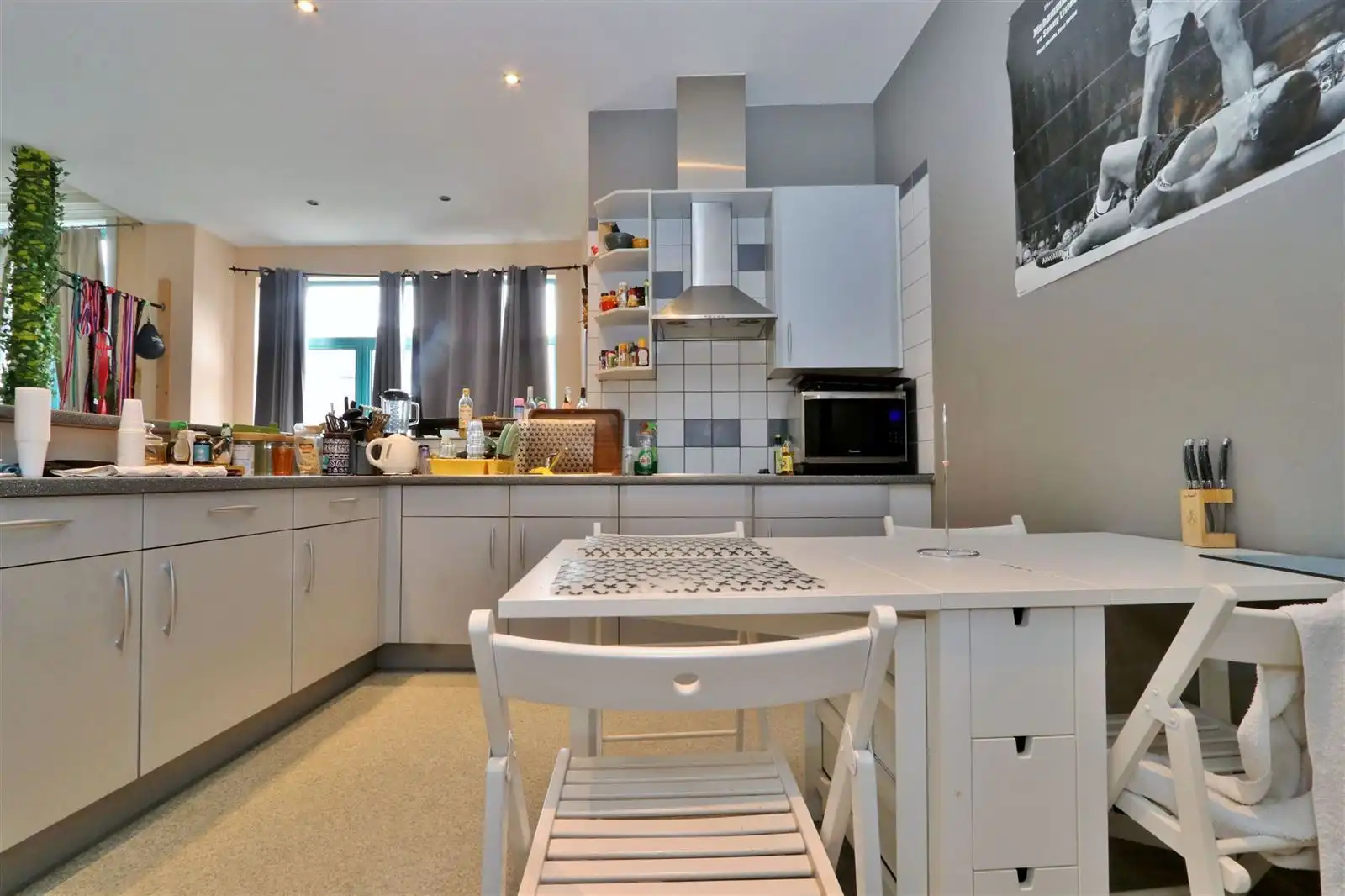 Appartement (110m²) te centrum Halle met terras foto 8