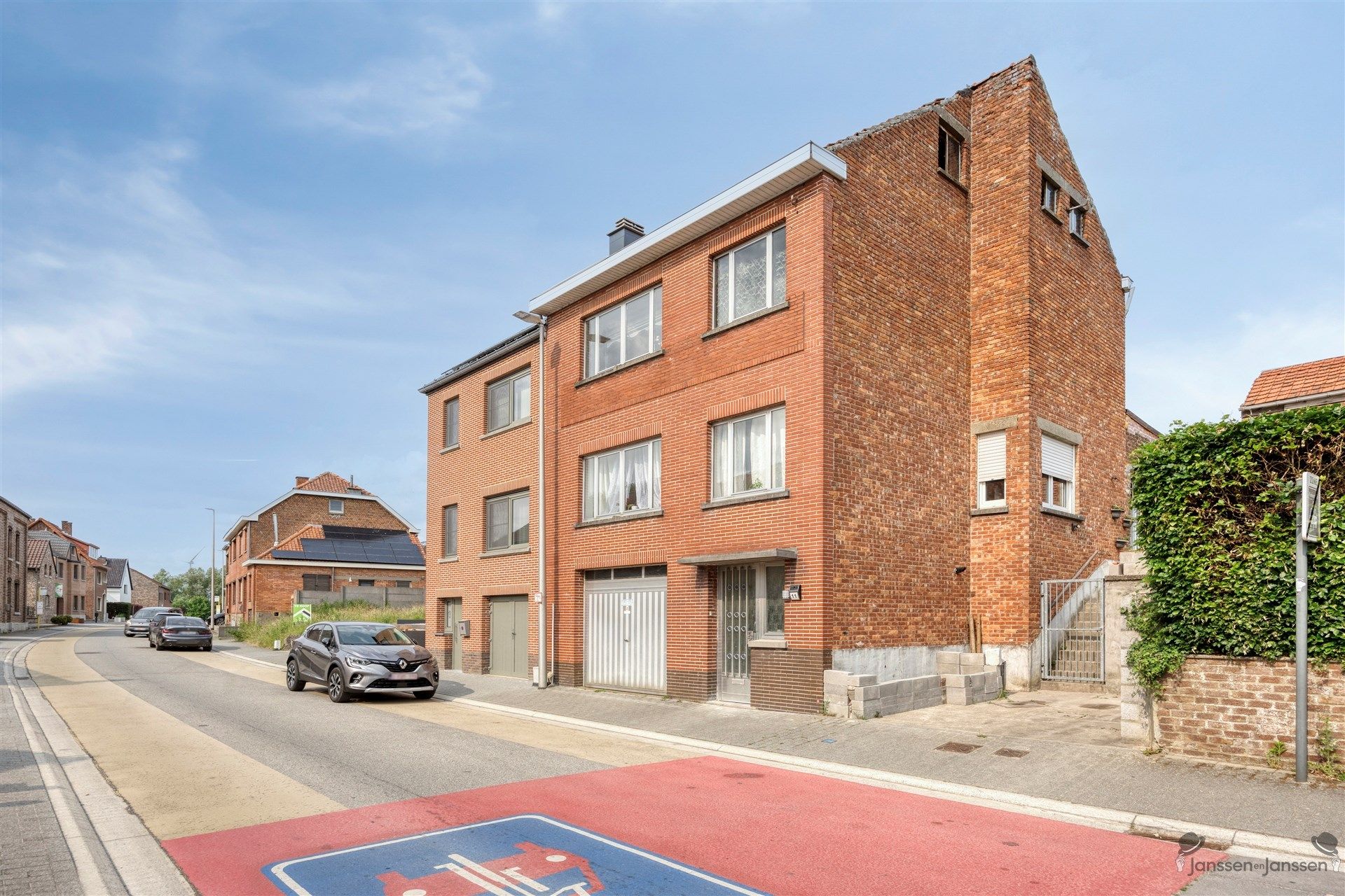 Te renoveren woning foto 3