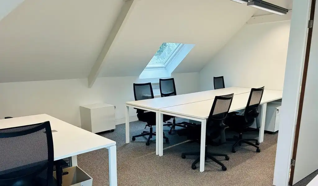 Gemeubelde kantoren in Axxes Business Center in Merelbeke foto 21