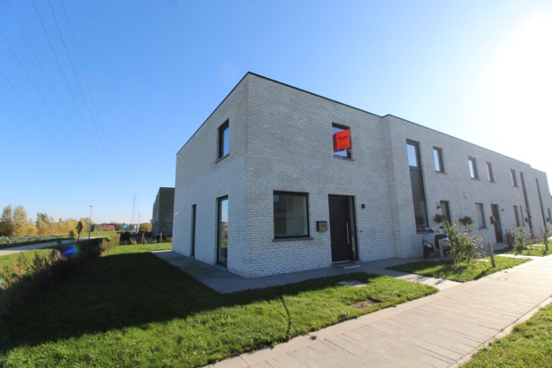 Zeer energiezuinige nieuwbouwwoning te Roeselare foto {{pictureIndex}}