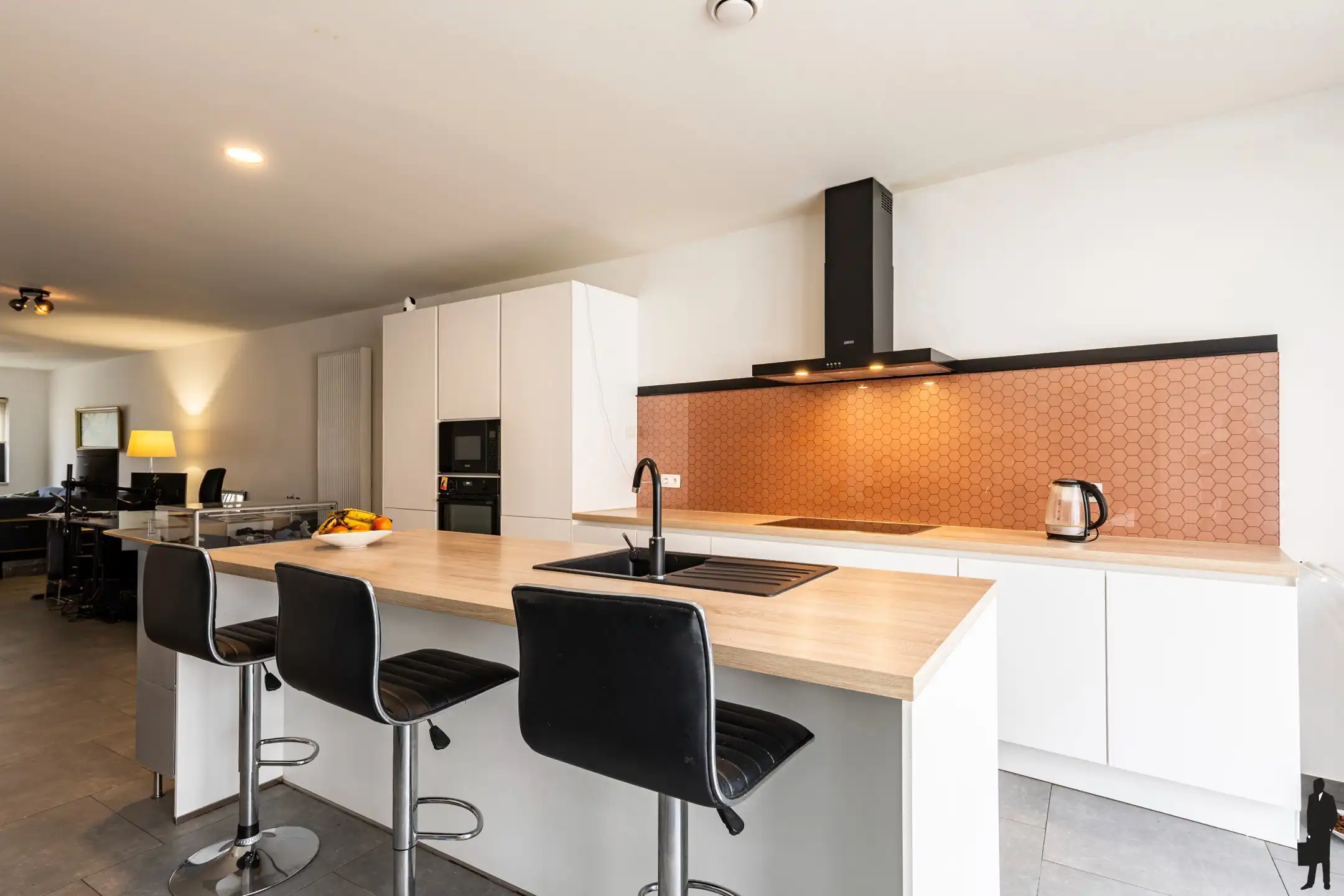 Energiezuinige stadswoning met 4-5 slpks & ZW-tuin foto 4