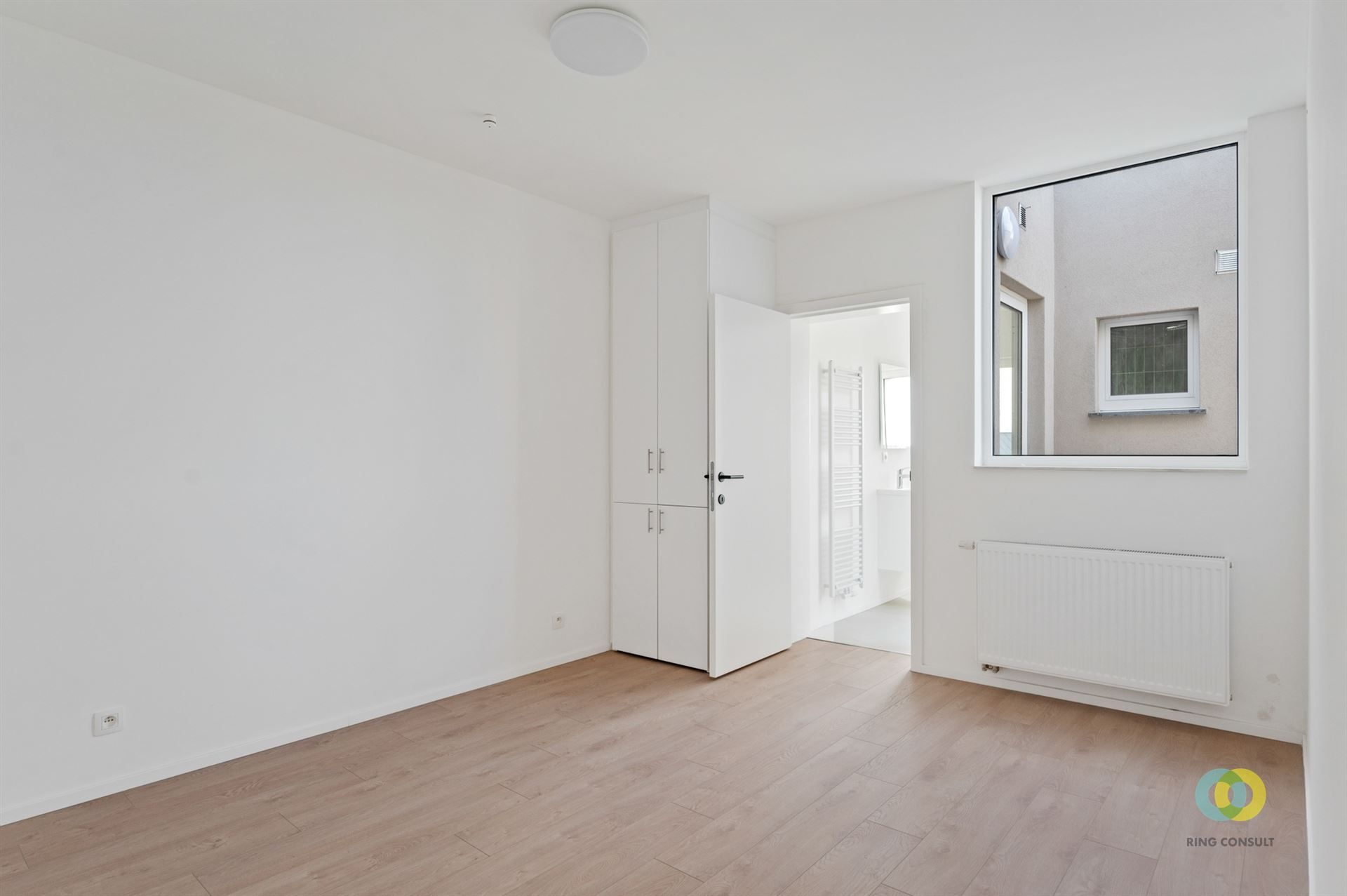 Gerenoveerd appartement met één slaapkamer foto 3