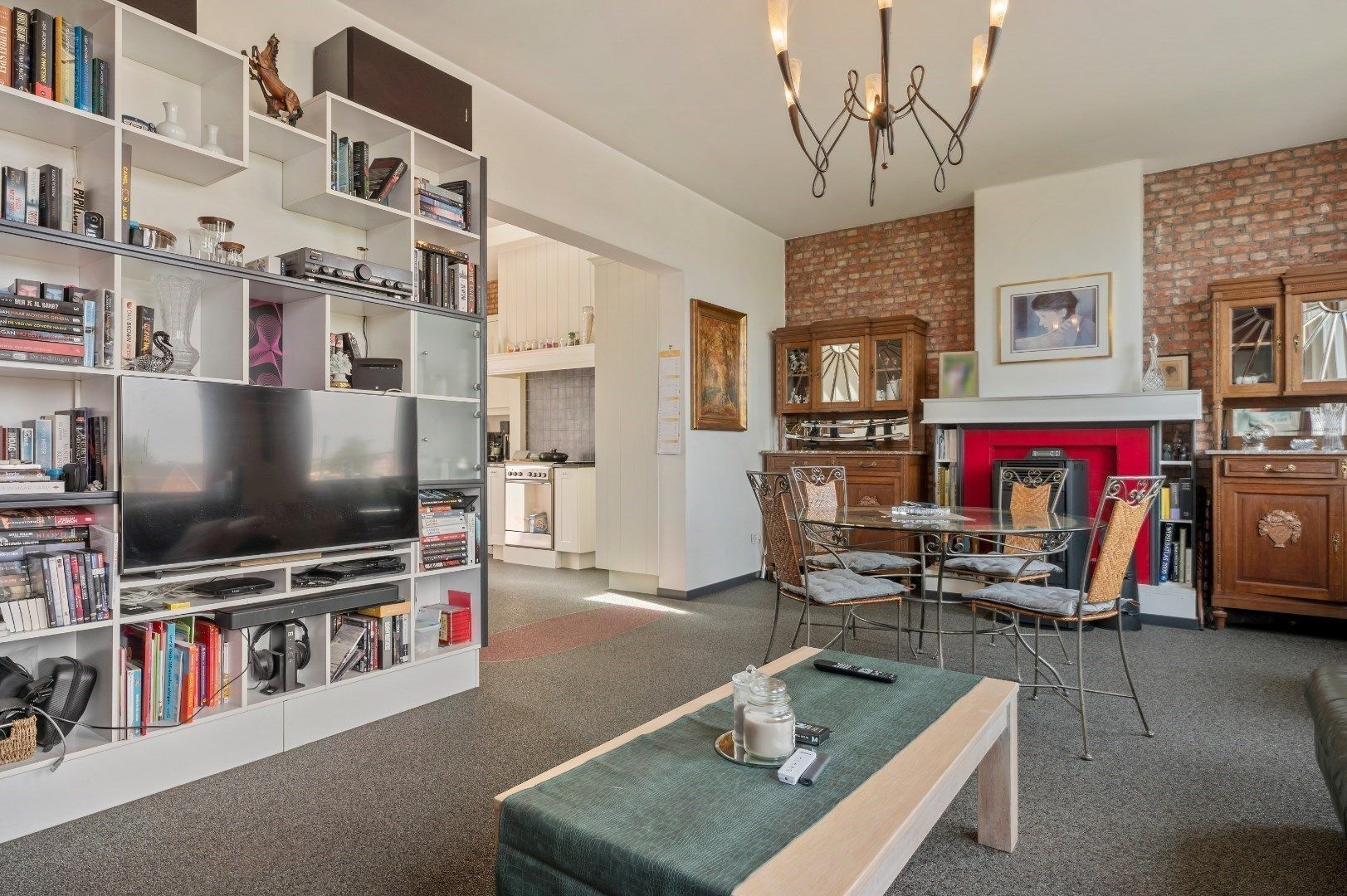 Handelspand met woonst – Topligging aan Station Mol foto 12