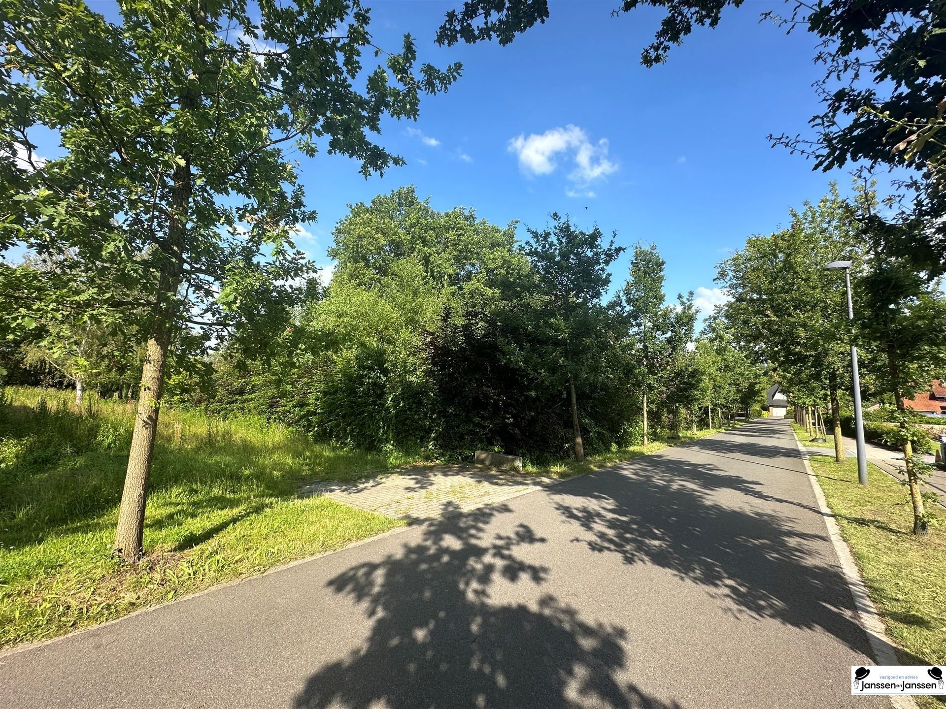 Bouwgrond gelegen nabij het centrum van Gooreind foto 10