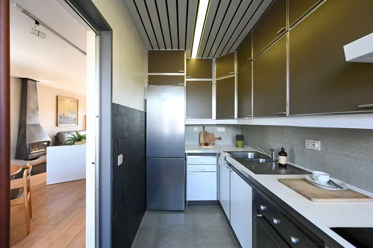 Ruime bel-etage met tuin en zonnig terras in Hoevenen foto 12