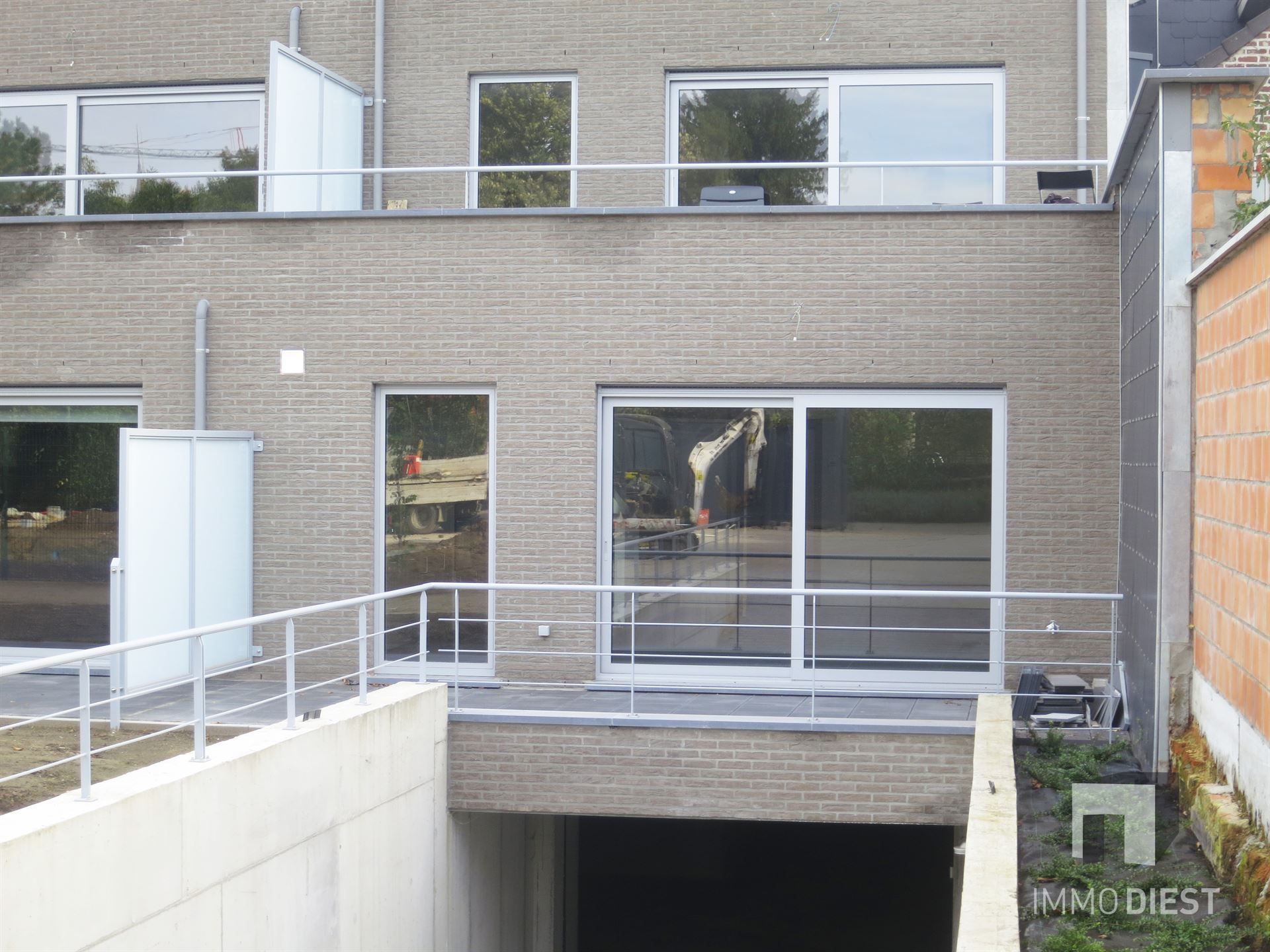 Ondergrondse staanplaats centrum Diest foto {{pictureIndex}}