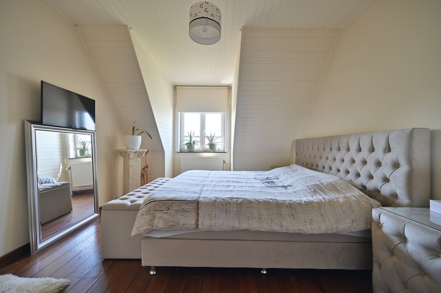 Royale woning met 5 slaapkamers en zwembad, gelegen op een perceel van 23a te Neerharen foto 32