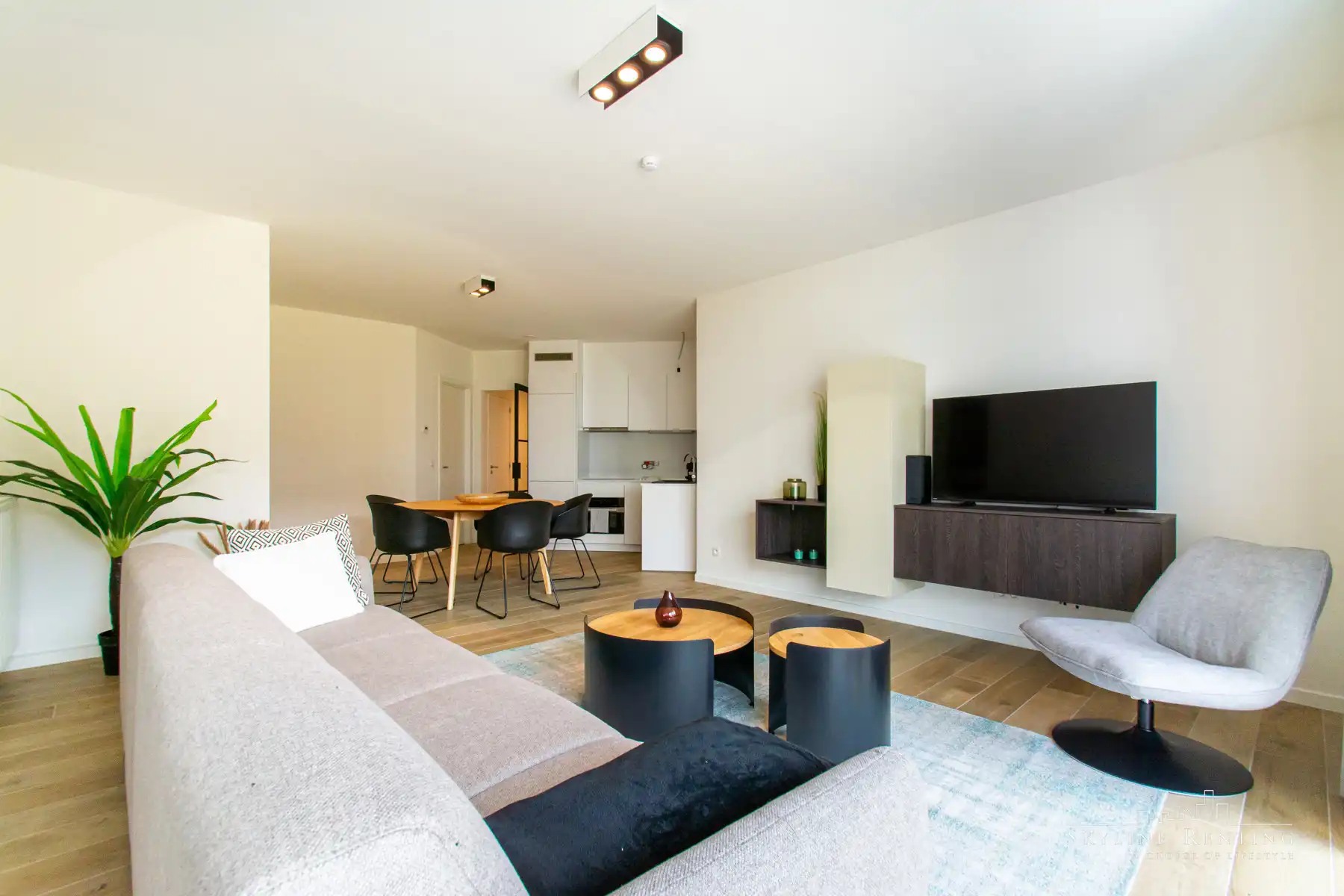 Prachtig nieuwbouw app. 2 kamers Gemeubeld met TERRAS foto 5