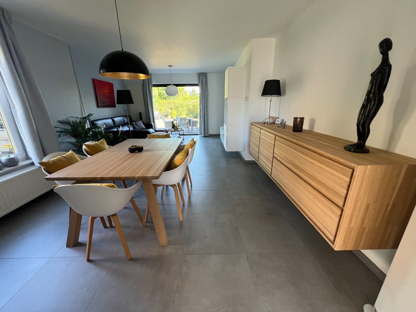 Prachtige moderne woning op toplocatie met 4 slpks, garage, tuin en terras foto 4
