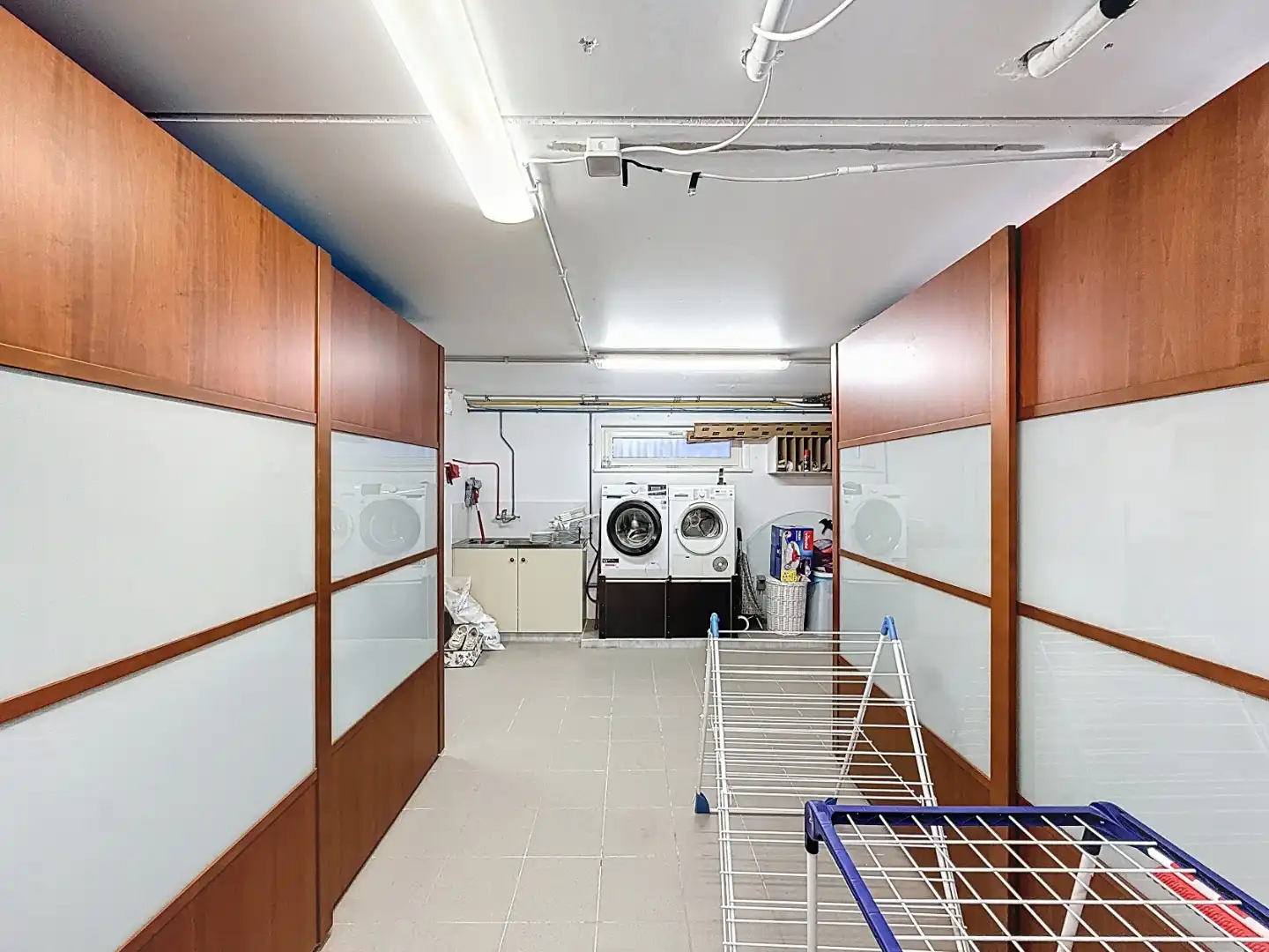 Ruime villa nabij de Zeedijk en het strand foto 13