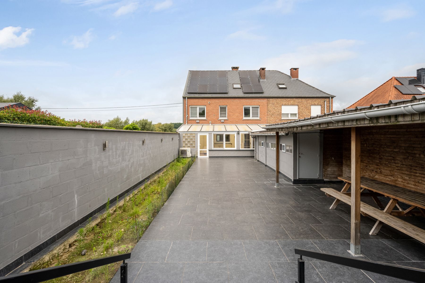 Instapklare halfopen bebouwing met 4 slaapkamers foto 19