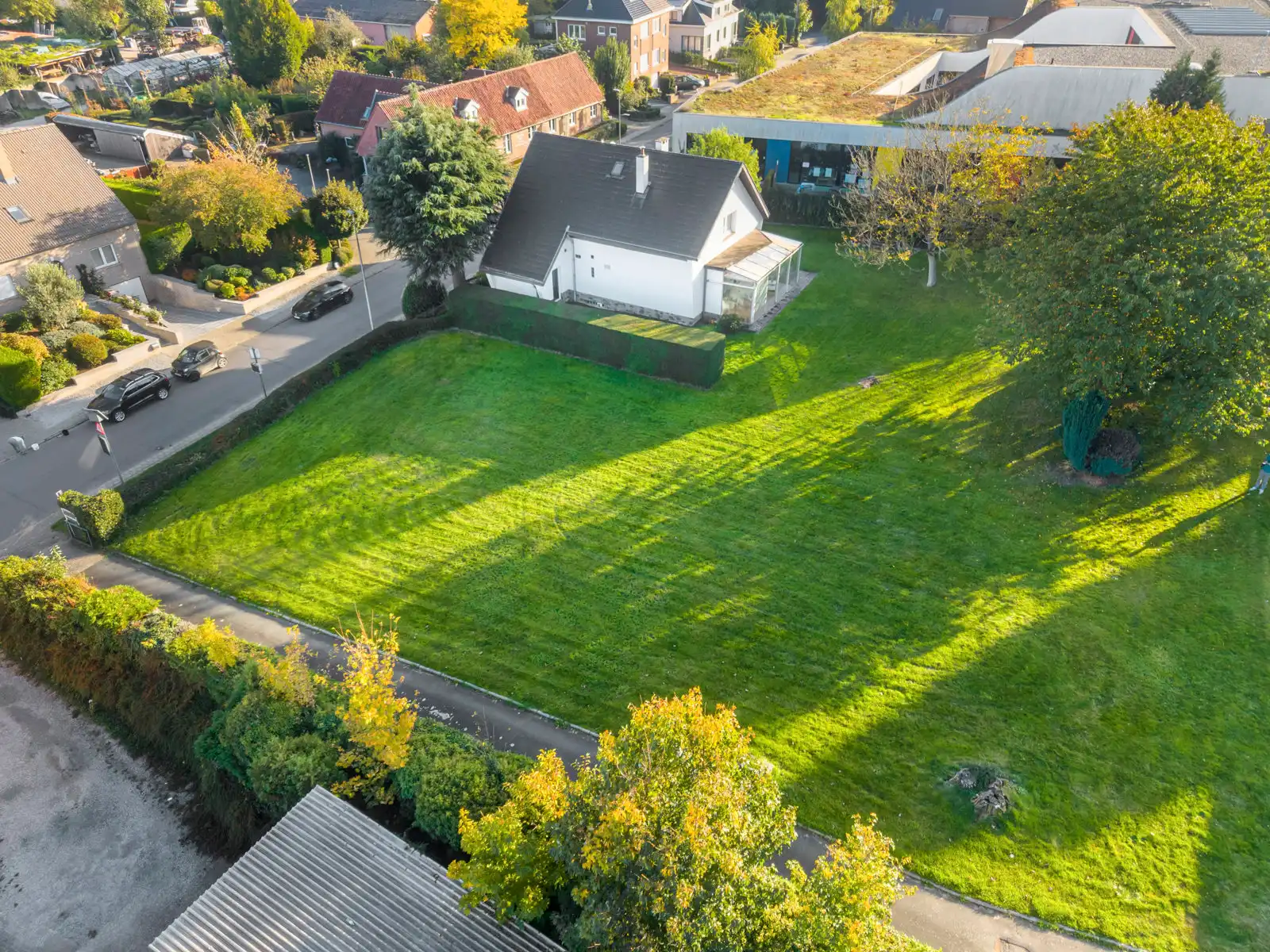 Goed gelegen bouwgrond voor open bebouwing foto 4