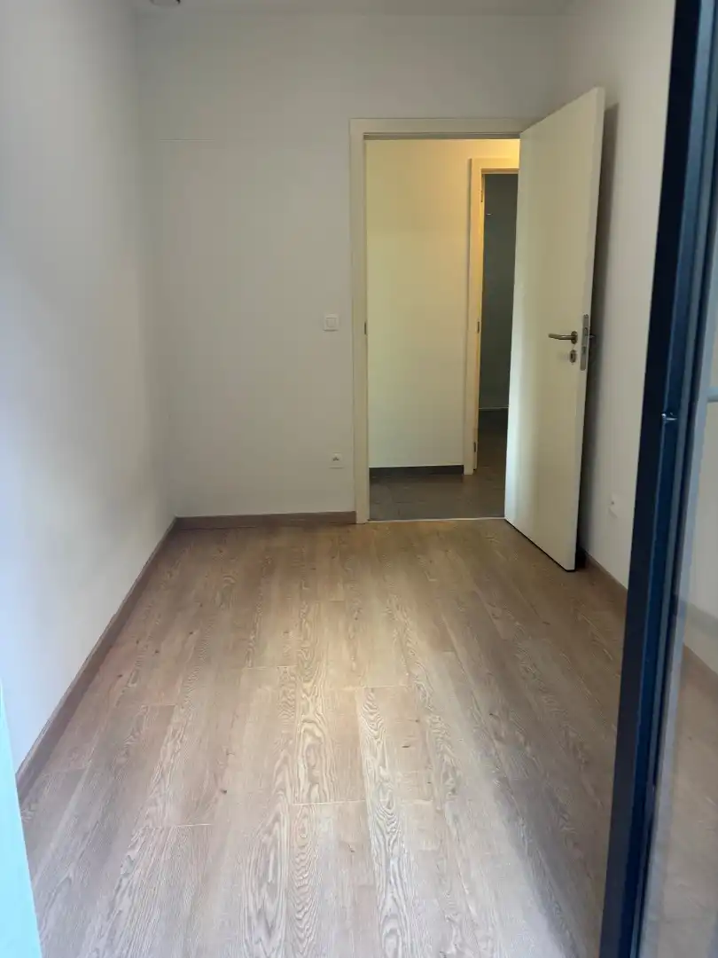 Gelijkvloers appartement met 2 slaapkamers en garage in de stadstuin foto 8