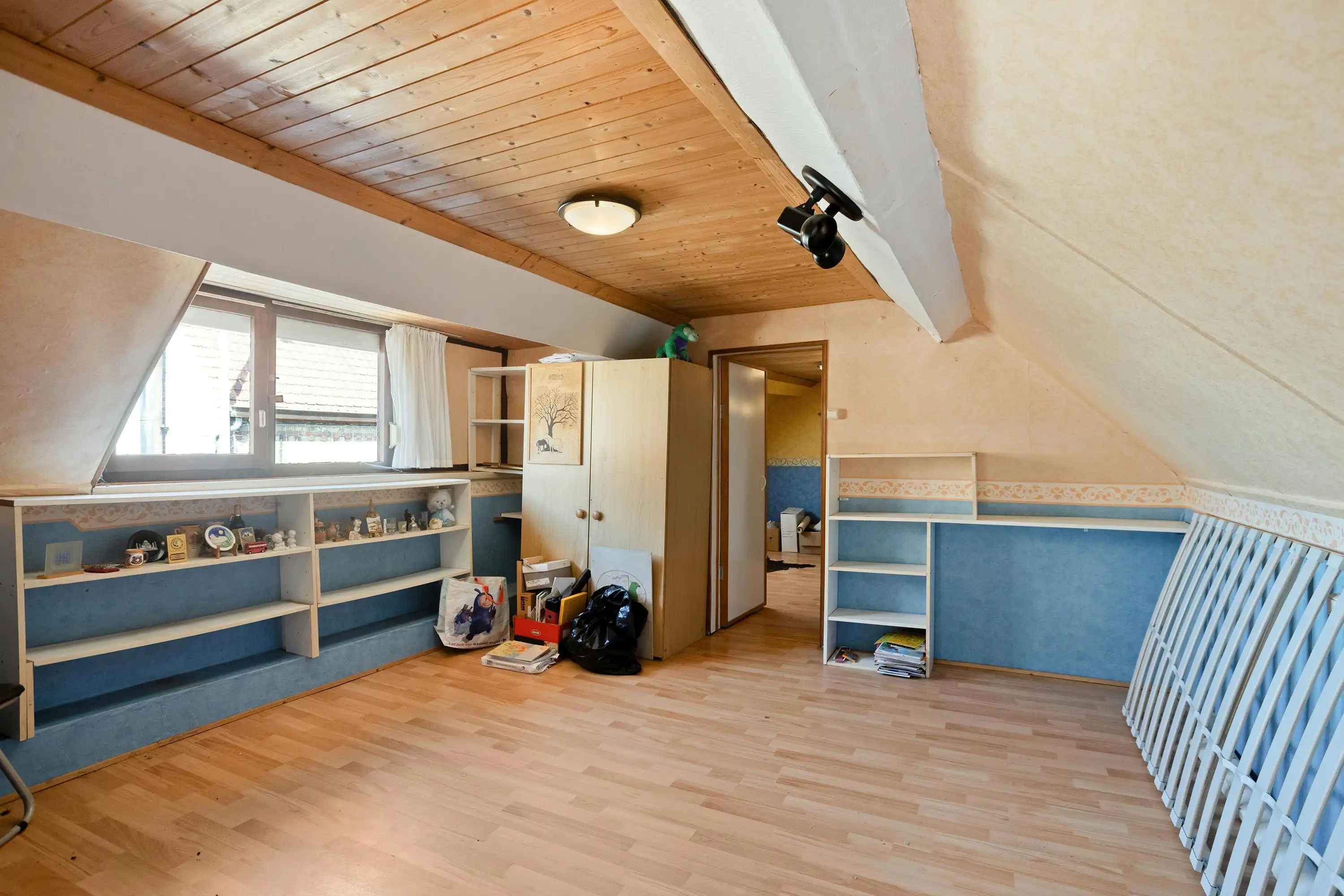 Halfopen bebouwing te koop in Bulskamp. foto 9