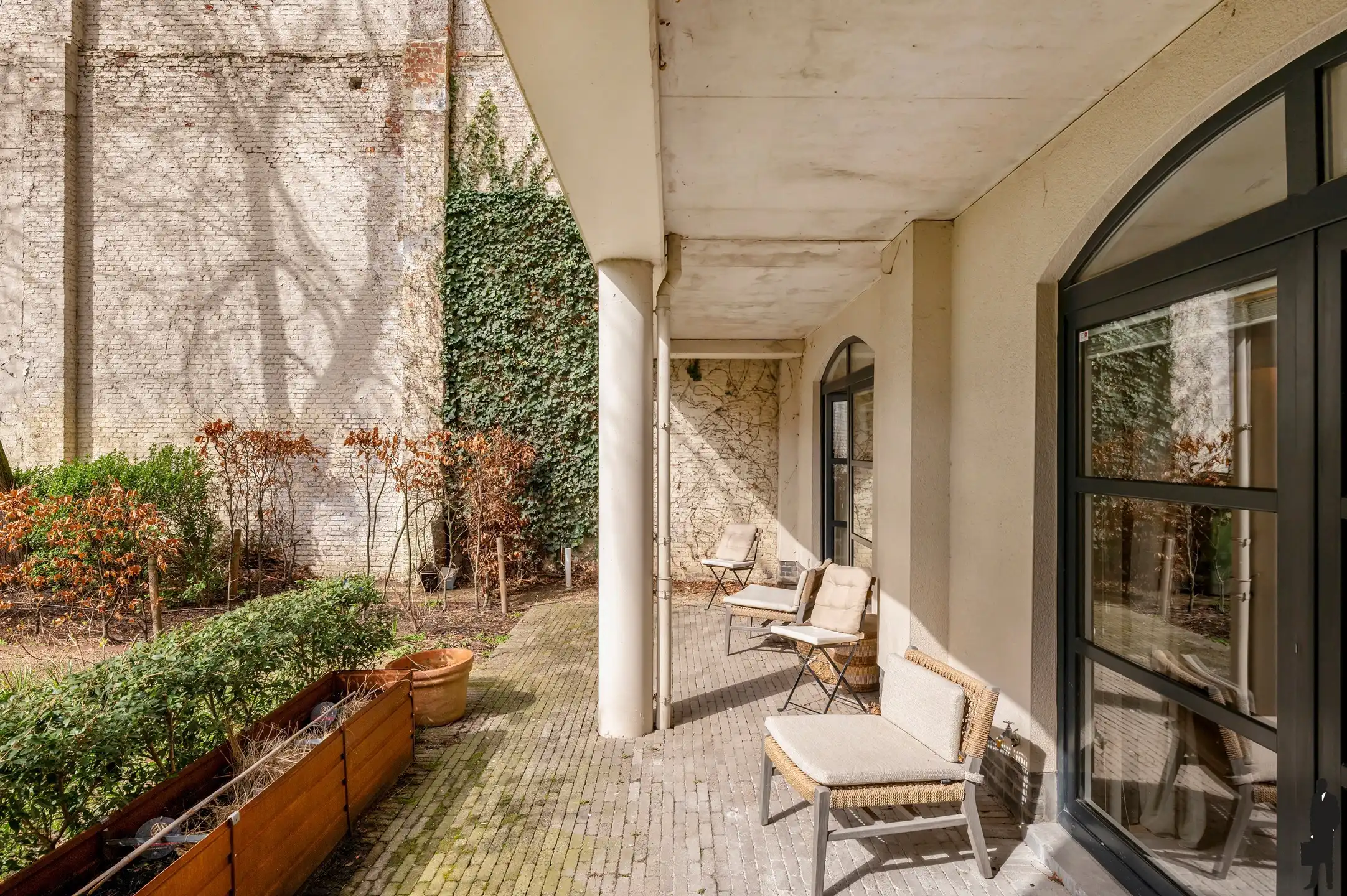 Exclusieve en instapklare gelijkvloerse loft met hoogwaardige afwerking foto 7