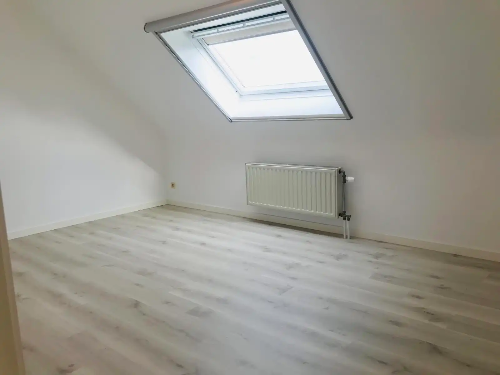 Mooi appartement nabij centrum Tienen met 2 slpks en garage. foto 10