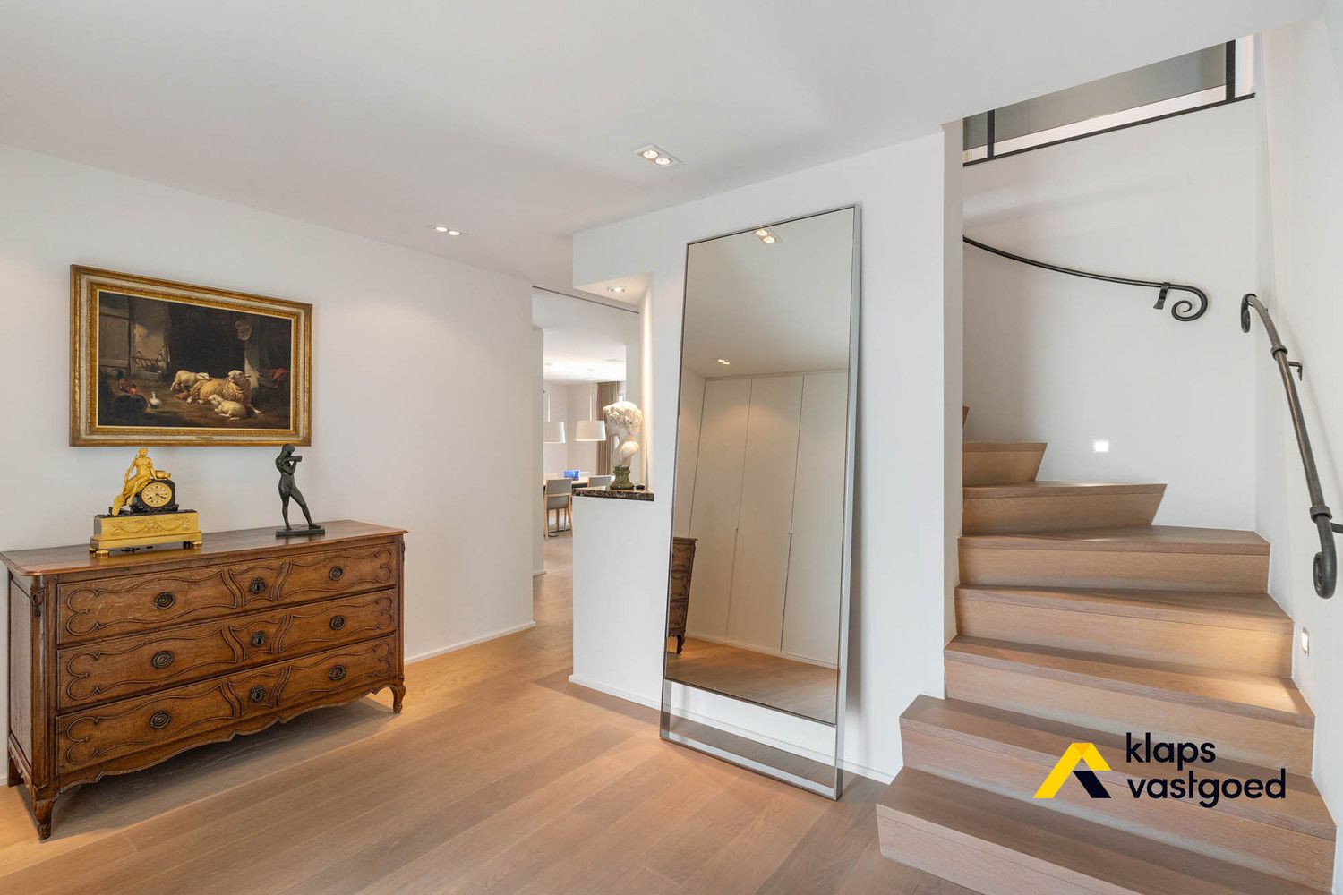 Uitzonderlijk mooie villa op 2.114 M2 in Kinrooi. foto 8