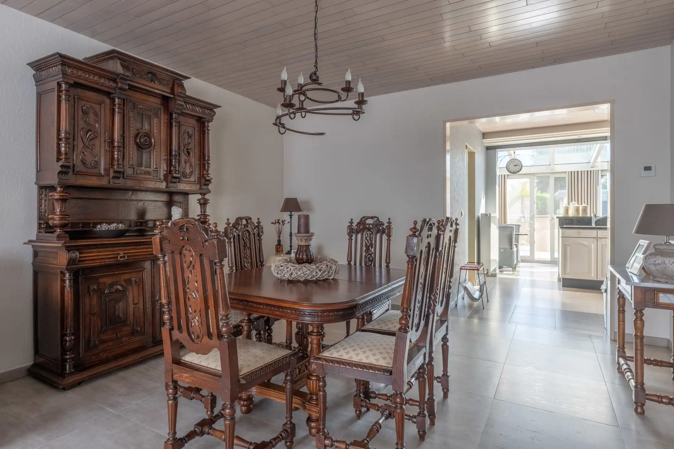 Gunstig gelegen instapklare woning met 2-3 slpks en garage foto 9