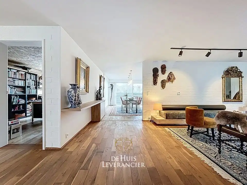 Elegante laagbouwvilla waar discrete rust, moderne uitstraling en standing versmelten in het 'Zoute' van Sint-Idesbald te koop foto 13