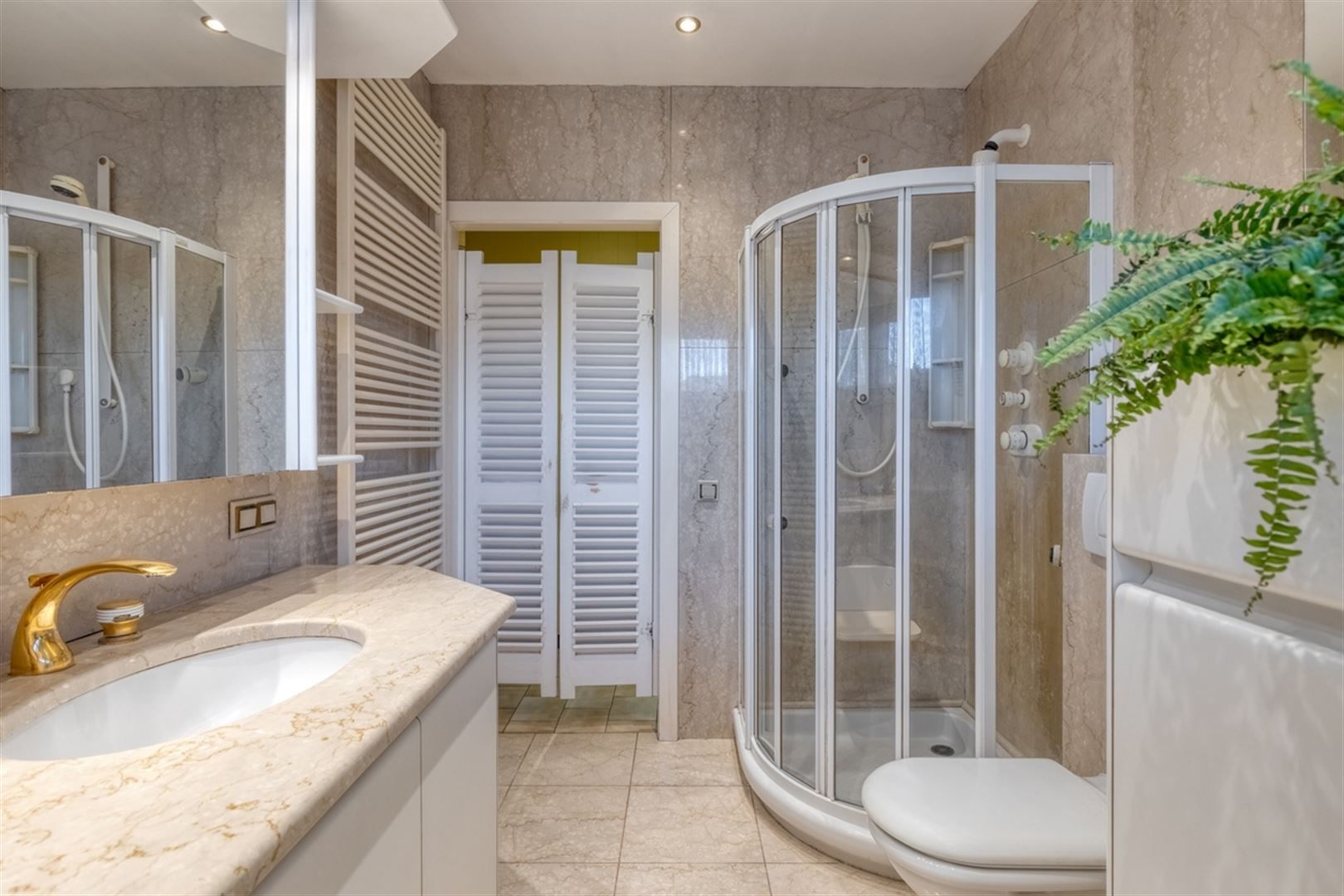 Mooi gelegen statige woning op 1231 m2 foto 23