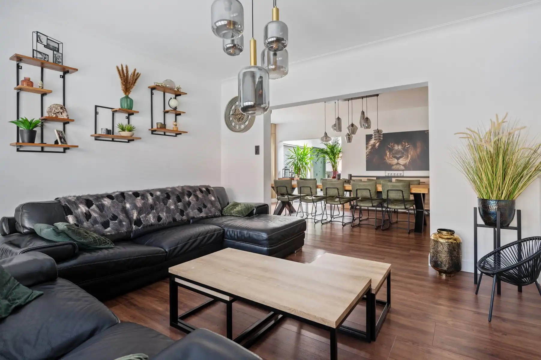 Ruime woning op toplocatie foto 5