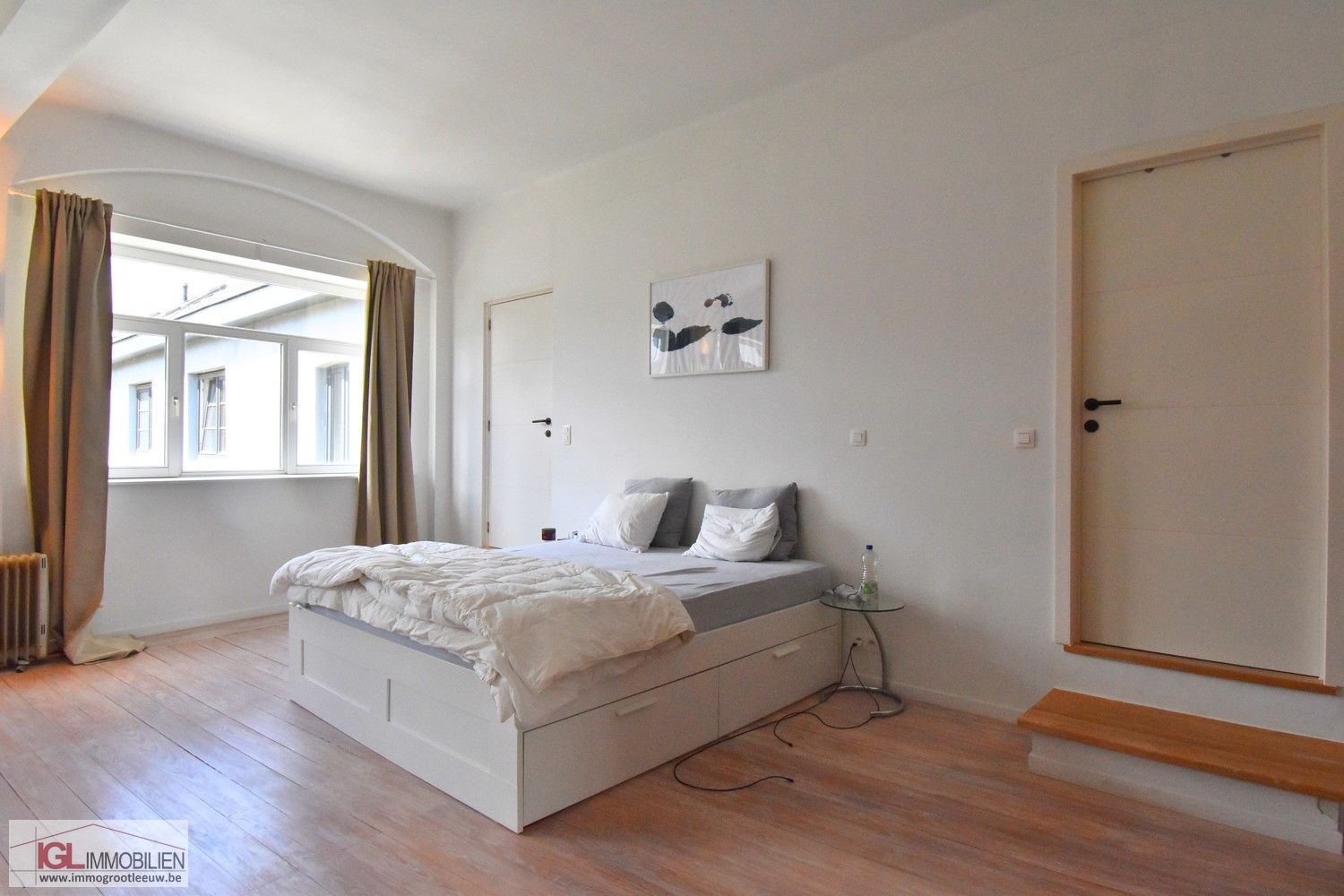 Ruime modern gerenoveerde woning te koop in Huizingen foto 11