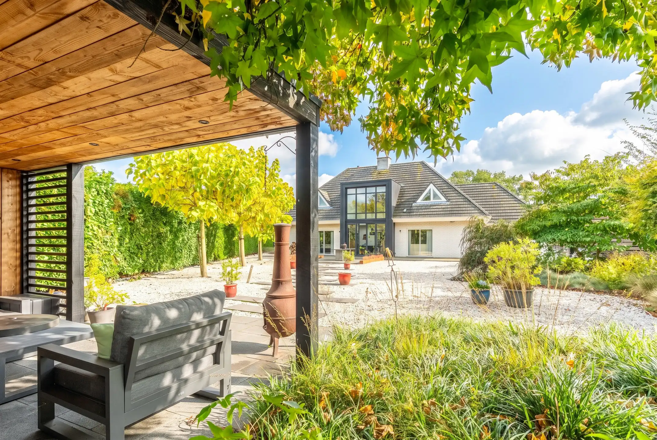 Charmante villa met 4 slaapkamers op 1.035 m² foto 3