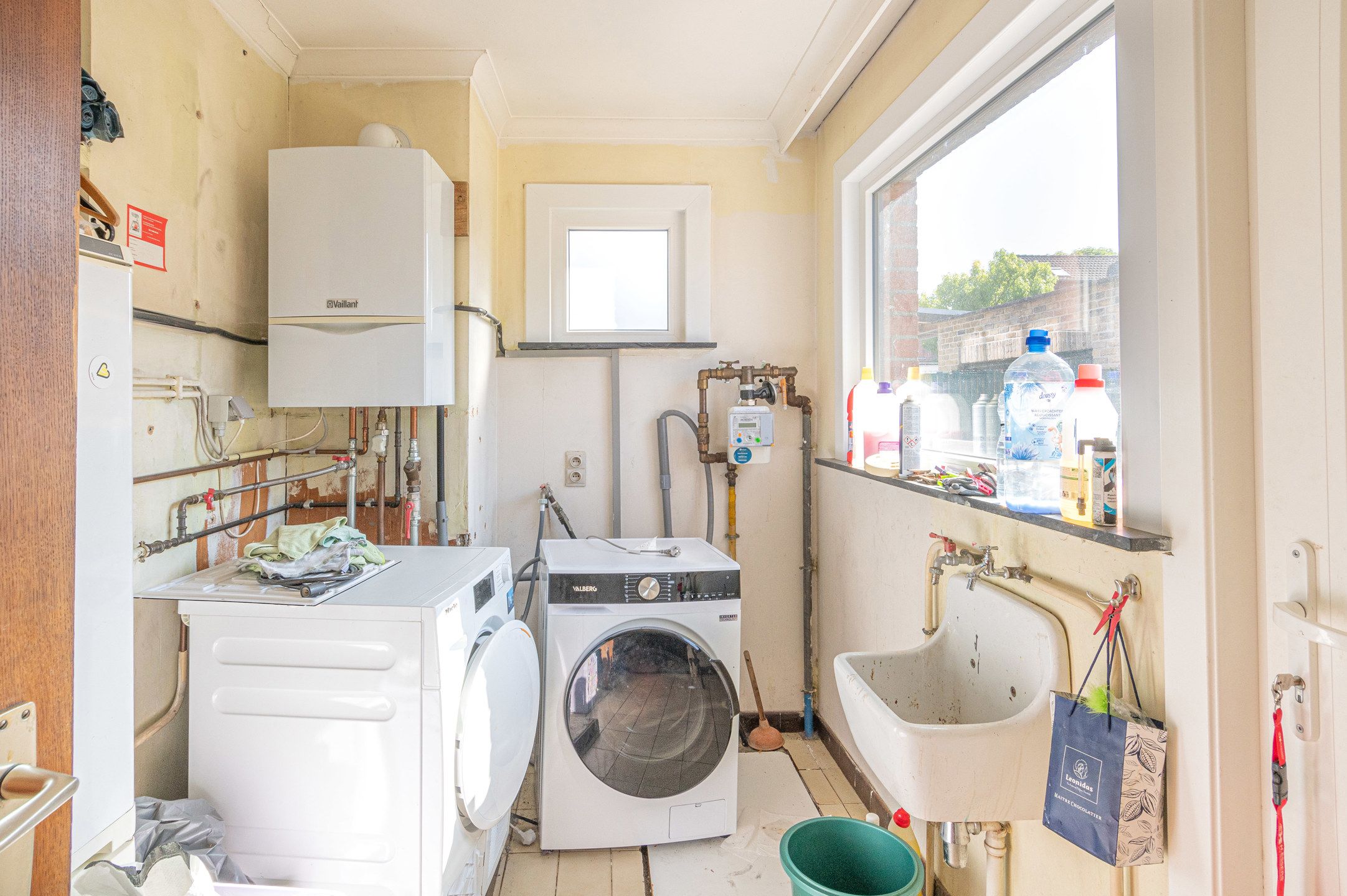 Gezellige halfopen bebouwing met garage en knusse tuin foto 7