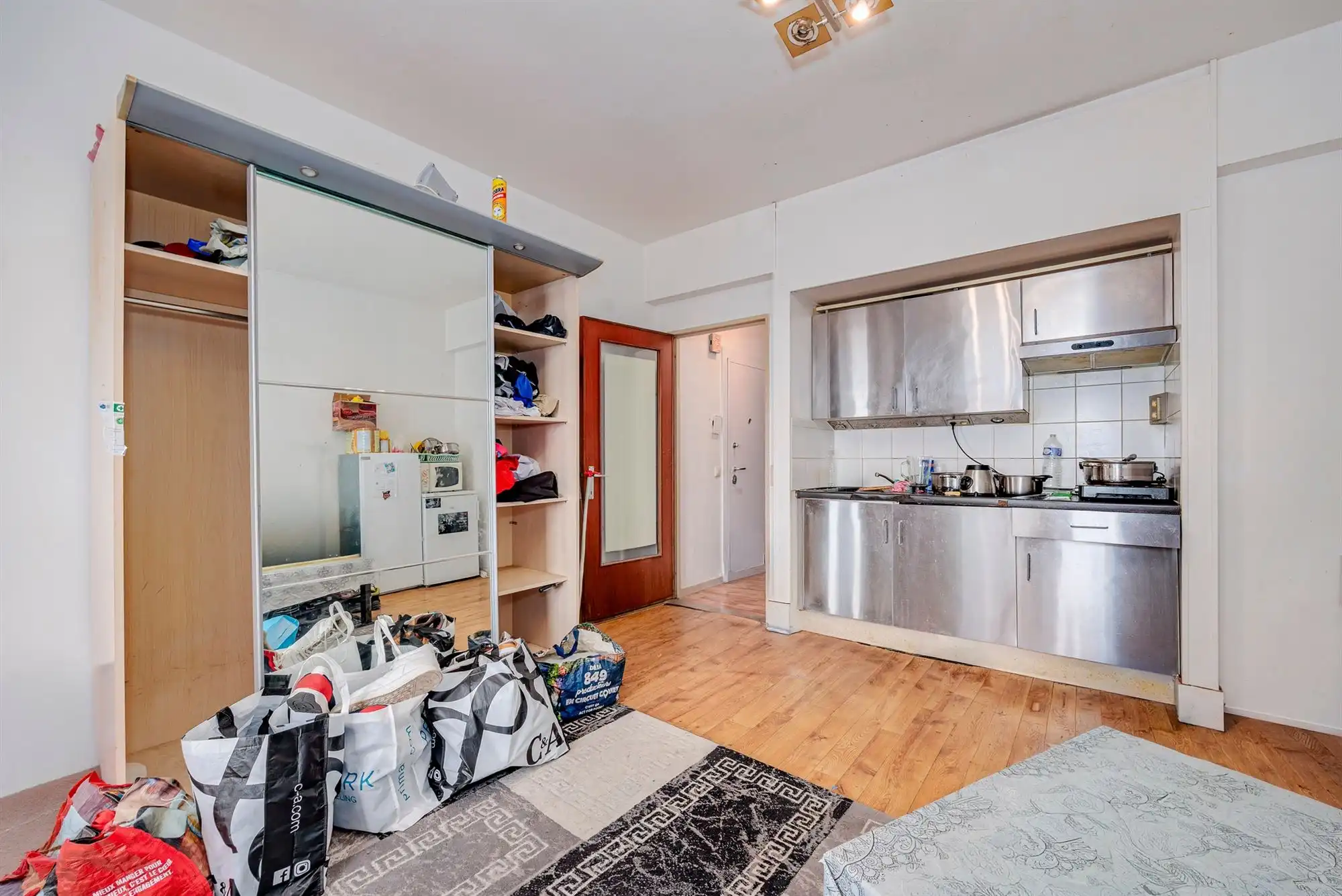 Lichtrijke studio aan Centraal Station & Zoo foto 5