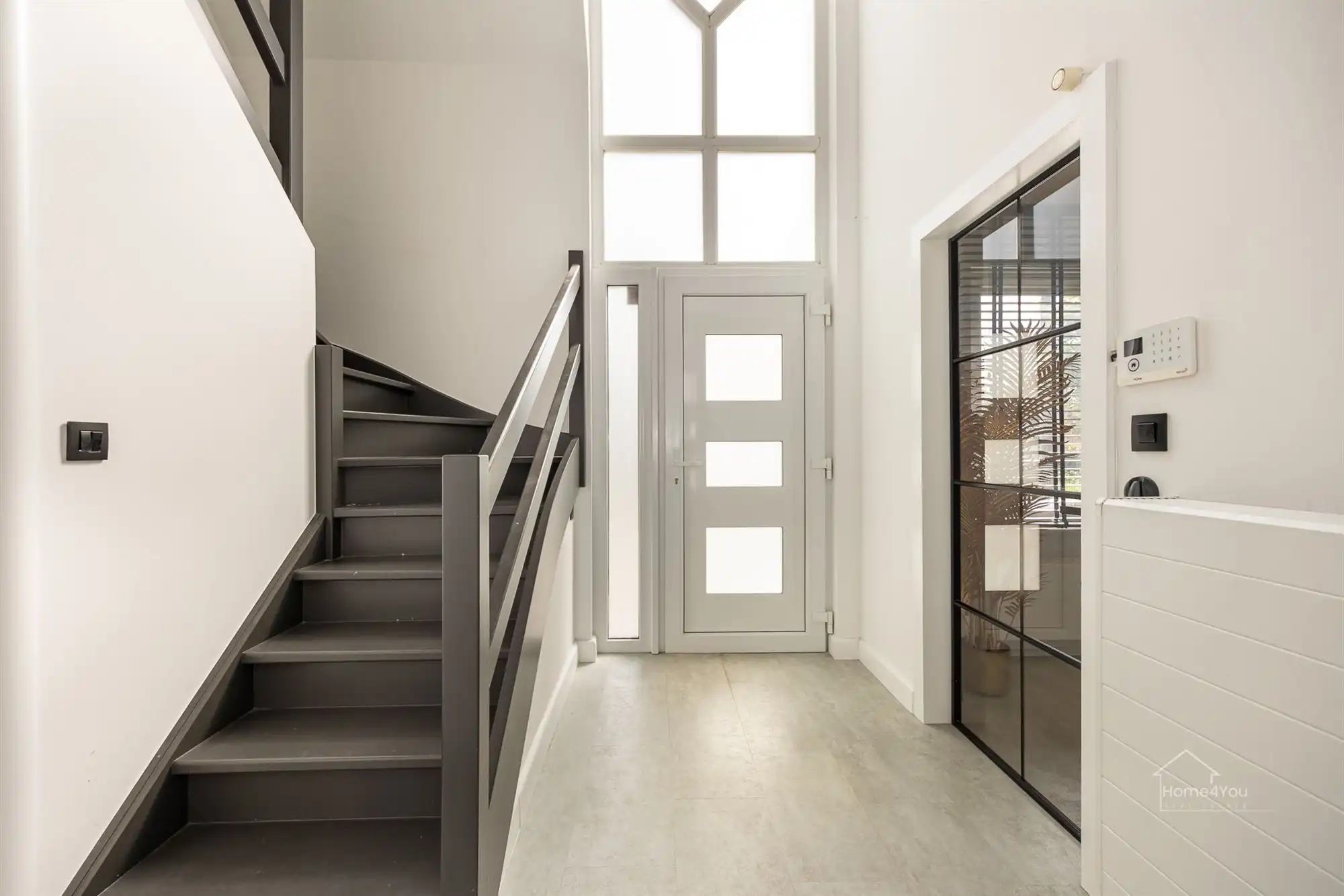 Moderne villa met 3 slaapkamers en zwembad te Waasmunster! foto 2