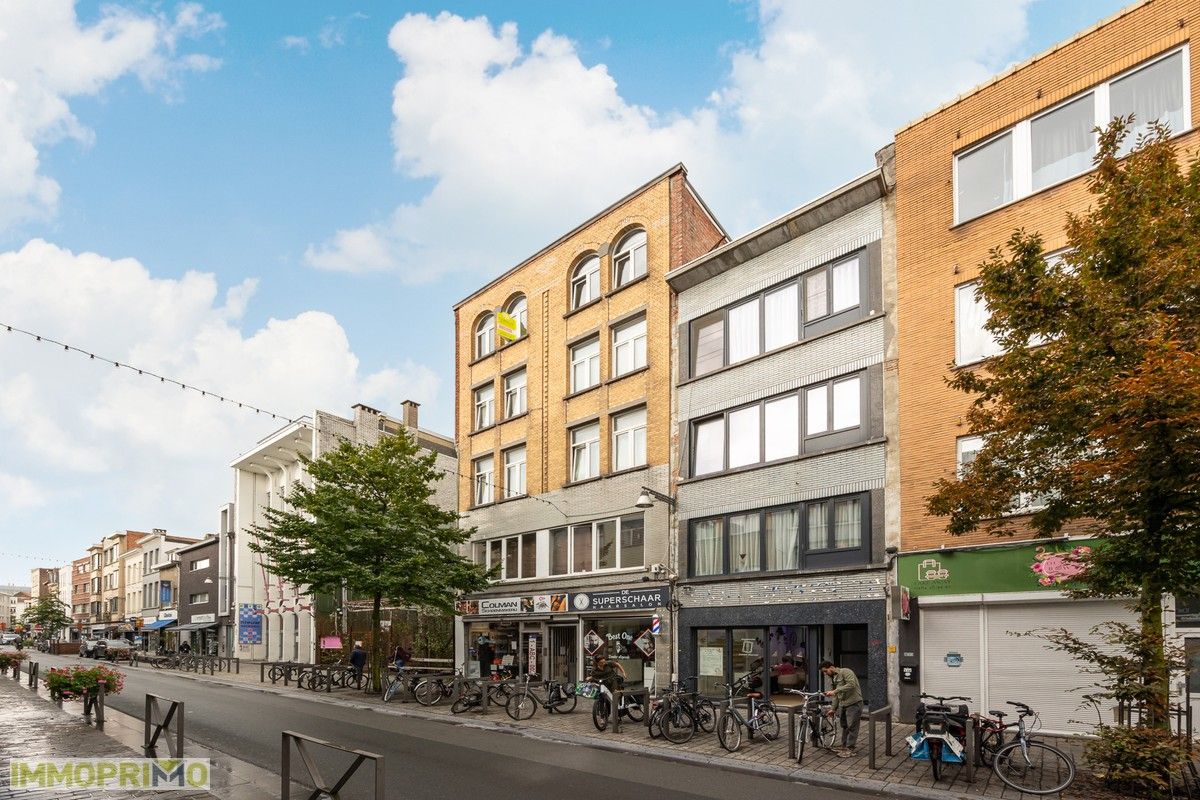 Instapklaar 1-slaapkamerappartement op topligging in Antwerpen foto 2