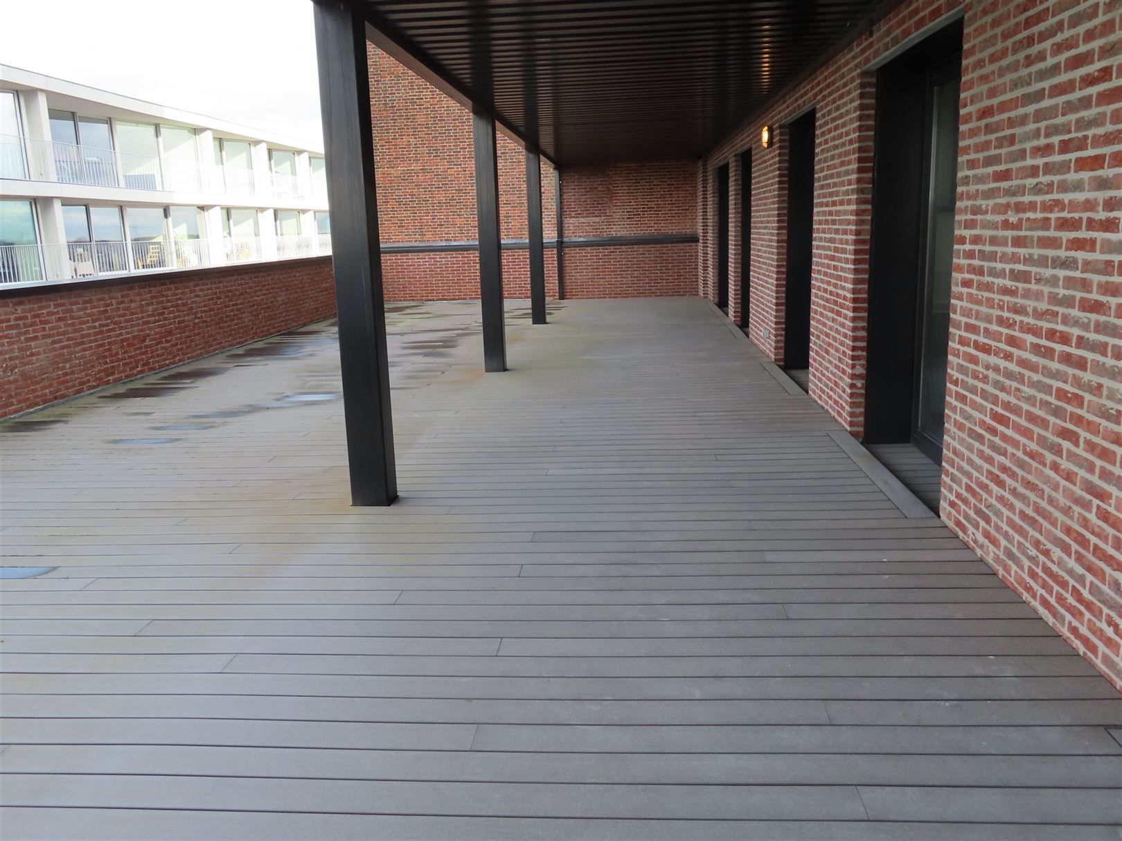 Loft appartement (187m²) met terras (120m²) & parking! foto 9