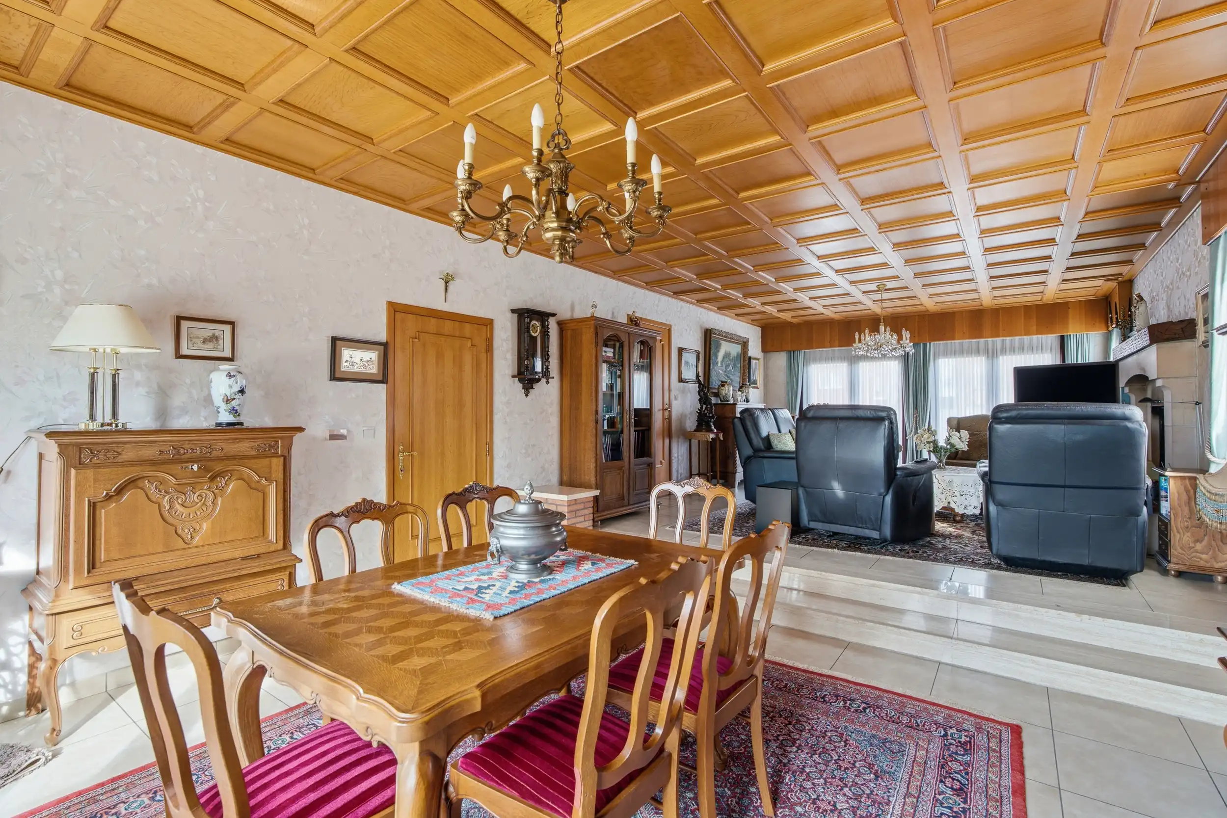 Statige bungalow op ruim perceel van 1850 m2 in Belzele foto 4