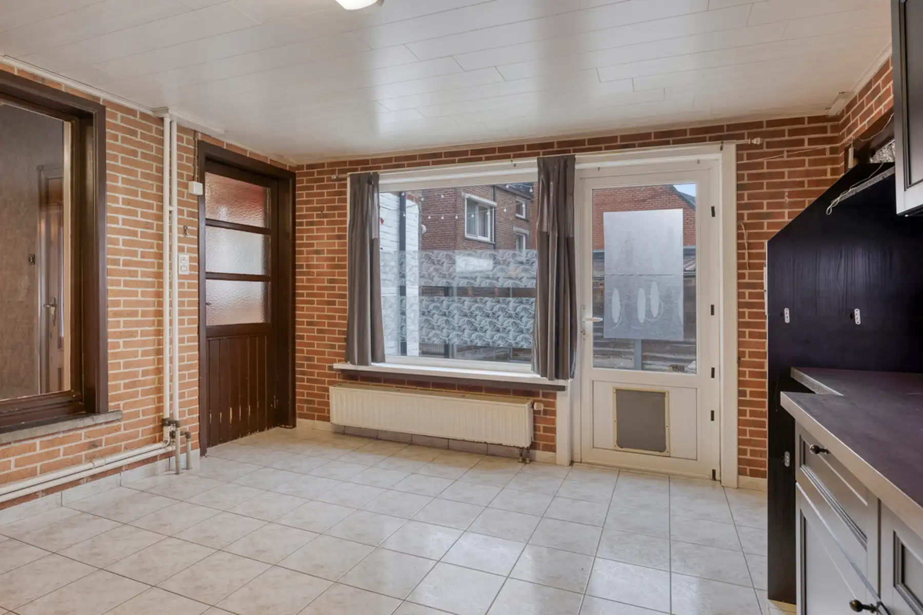 Ruime eengezinswoning in groene omgeving foto 9