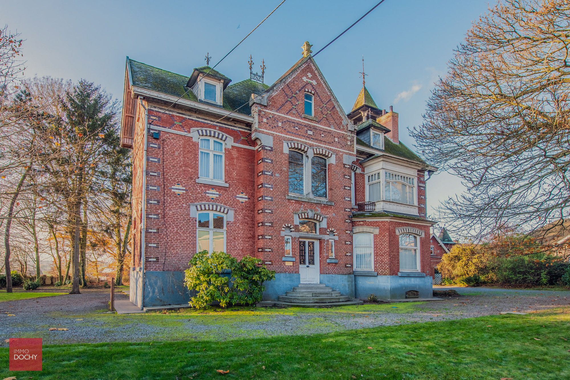 Karaktervol en centraal gelegen villa-herenhuis met unieke uitstraling foto 2