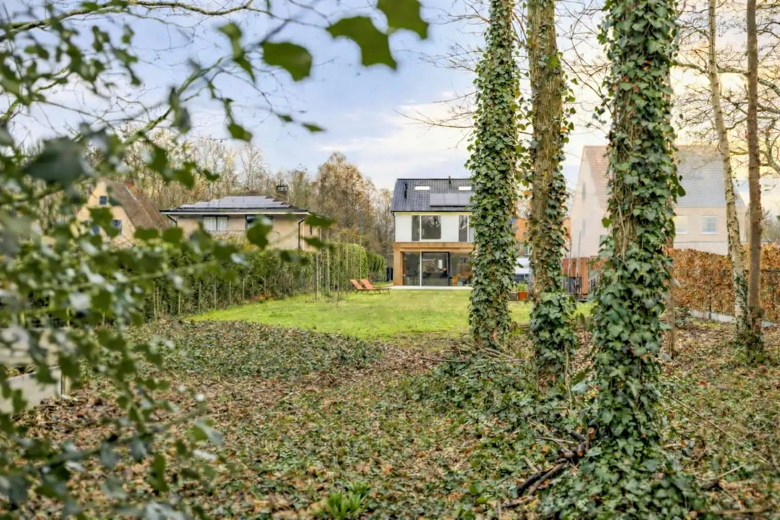Hippe gezinswoning met machtige tuin in Wetteren Ten Ede foto 19