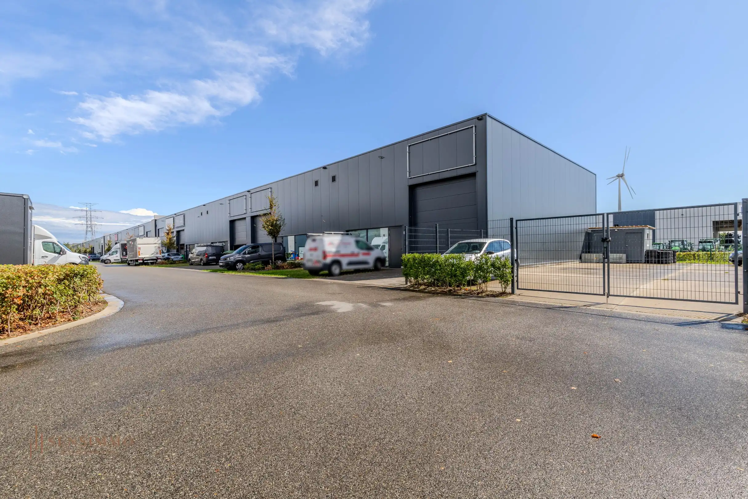 EXCLUSIEVE KMO-UNIT MET PRIVATIEF BUITENTERREIN - OVERNAME AANDELEN BV foto 2