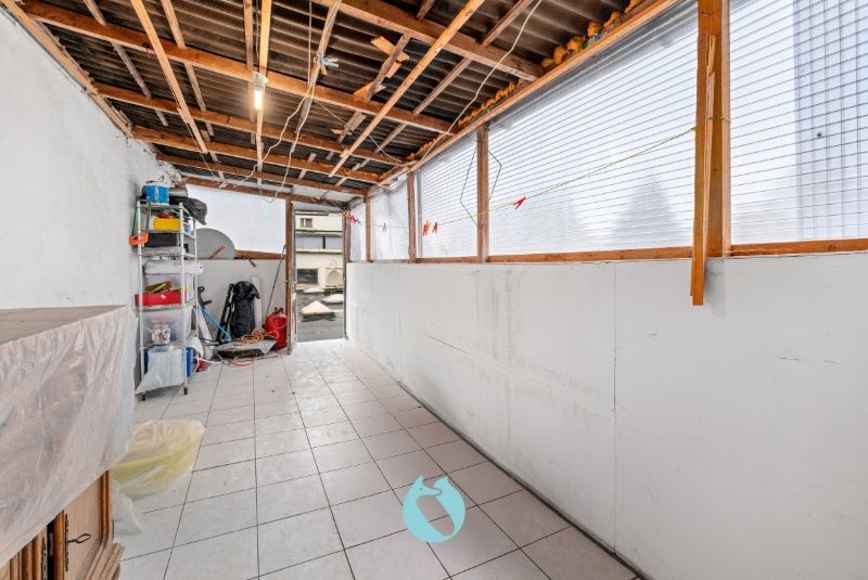 Statig gebouw bestaande uit verschillende units nabij centrum Gent foto 28